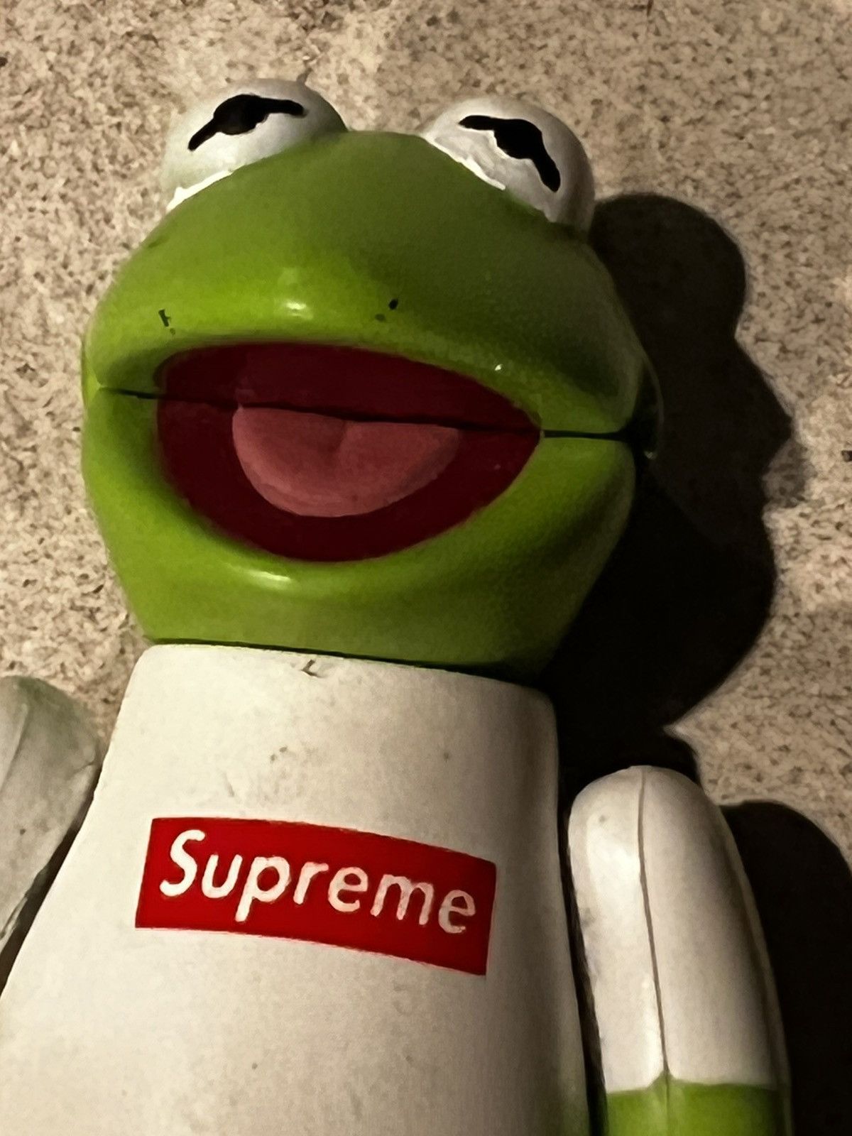 Medicom Toy × Supreme 2008 Supreme x Kermit x Bearbrick Box Logo Toy Size ONE SIZE - 3 Thumbnail