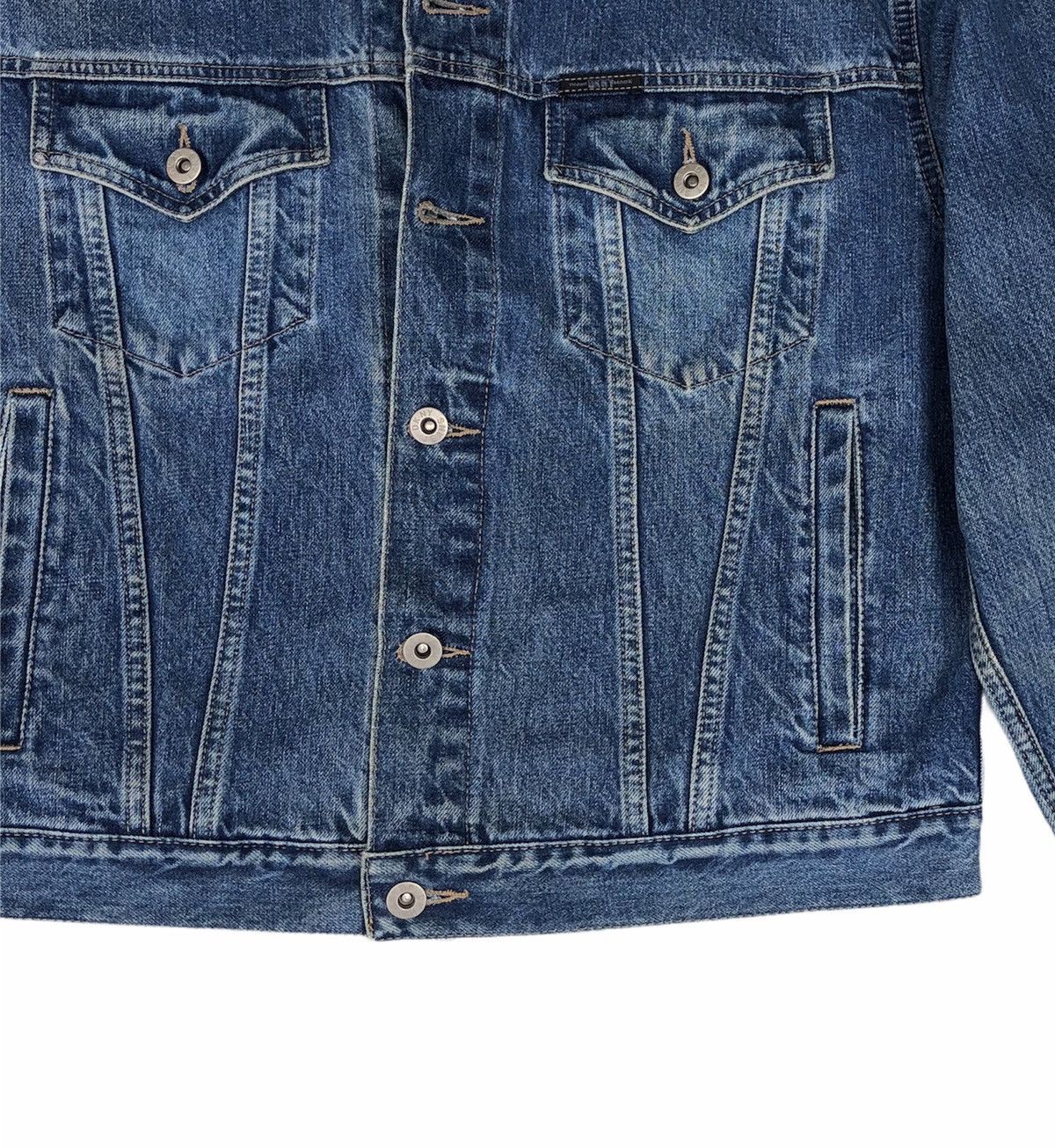 DKNY Vintage DKNY Denim Trucker Jacket Size US M / EU 48-50 / 2 - 3 Thumbnail
