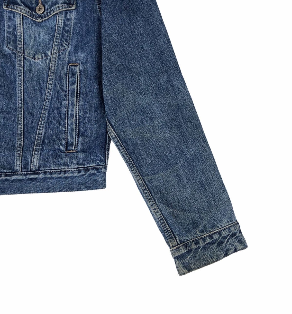 DKNY Vintage DKNY Denim Trucker Jacket Size US M / EU 48-50 / 2 - 6 Thumbnail