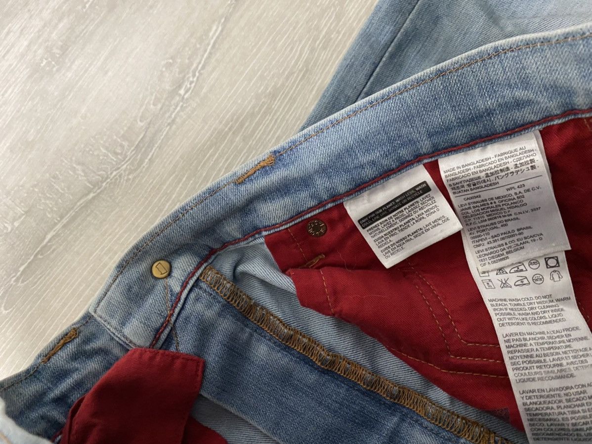 Levi's × Vintage Levi’s 513 vintage baby blue jeans black tab denim pants Size US 32 / EU 48 - 7 Thumbnail