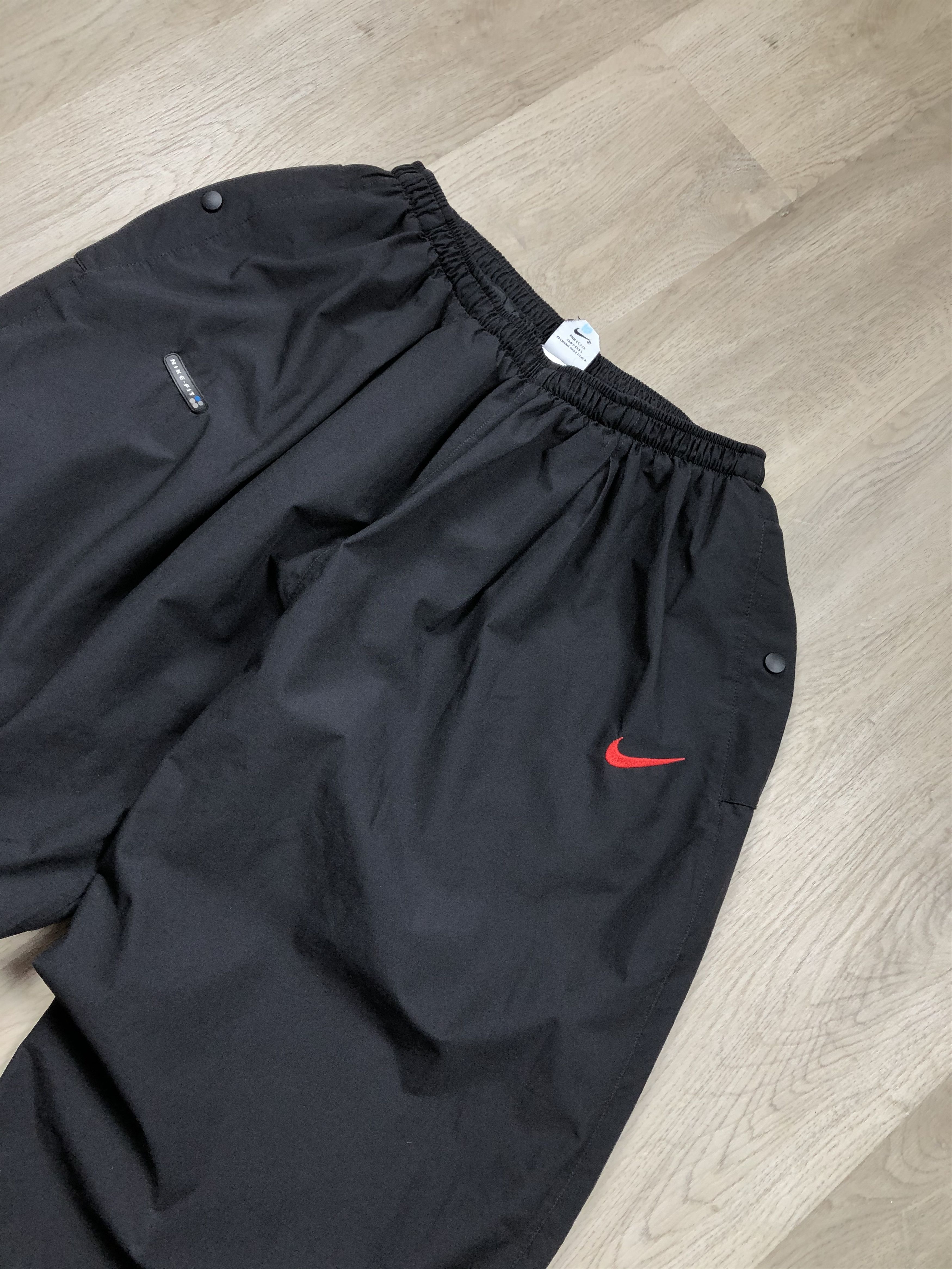 Nike × Vintage Nike 90s Vintage Waterproof Mens Nylon Baggy Pants Drill Size US 36 / EU 52 - 2 Thumbnail