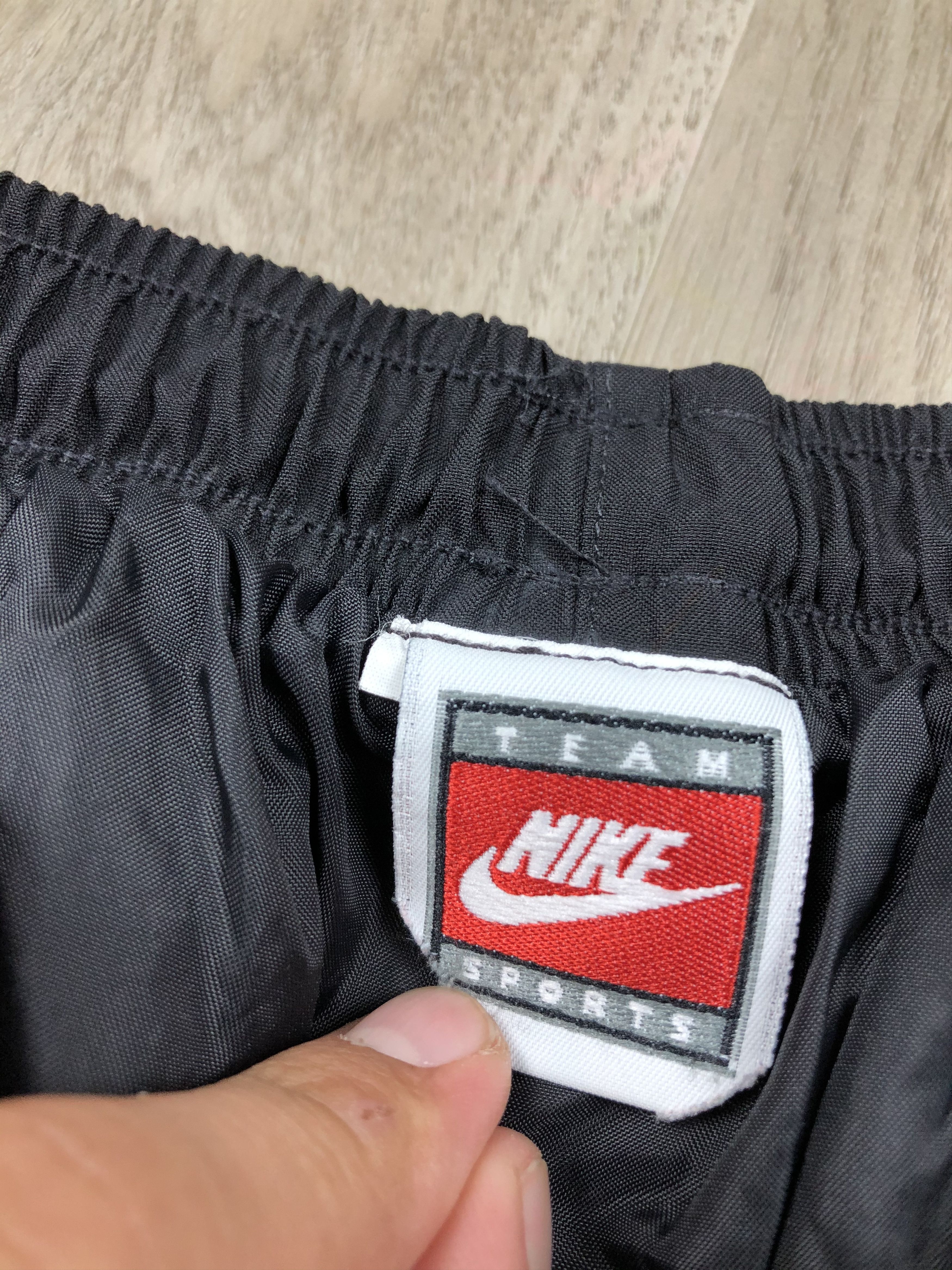 Nike × Vintage Nike 90s Vintage Waterproof Mens Nylon Baggy Pants Drill Size US 36 / EU 52 - 3 Thumbnail
