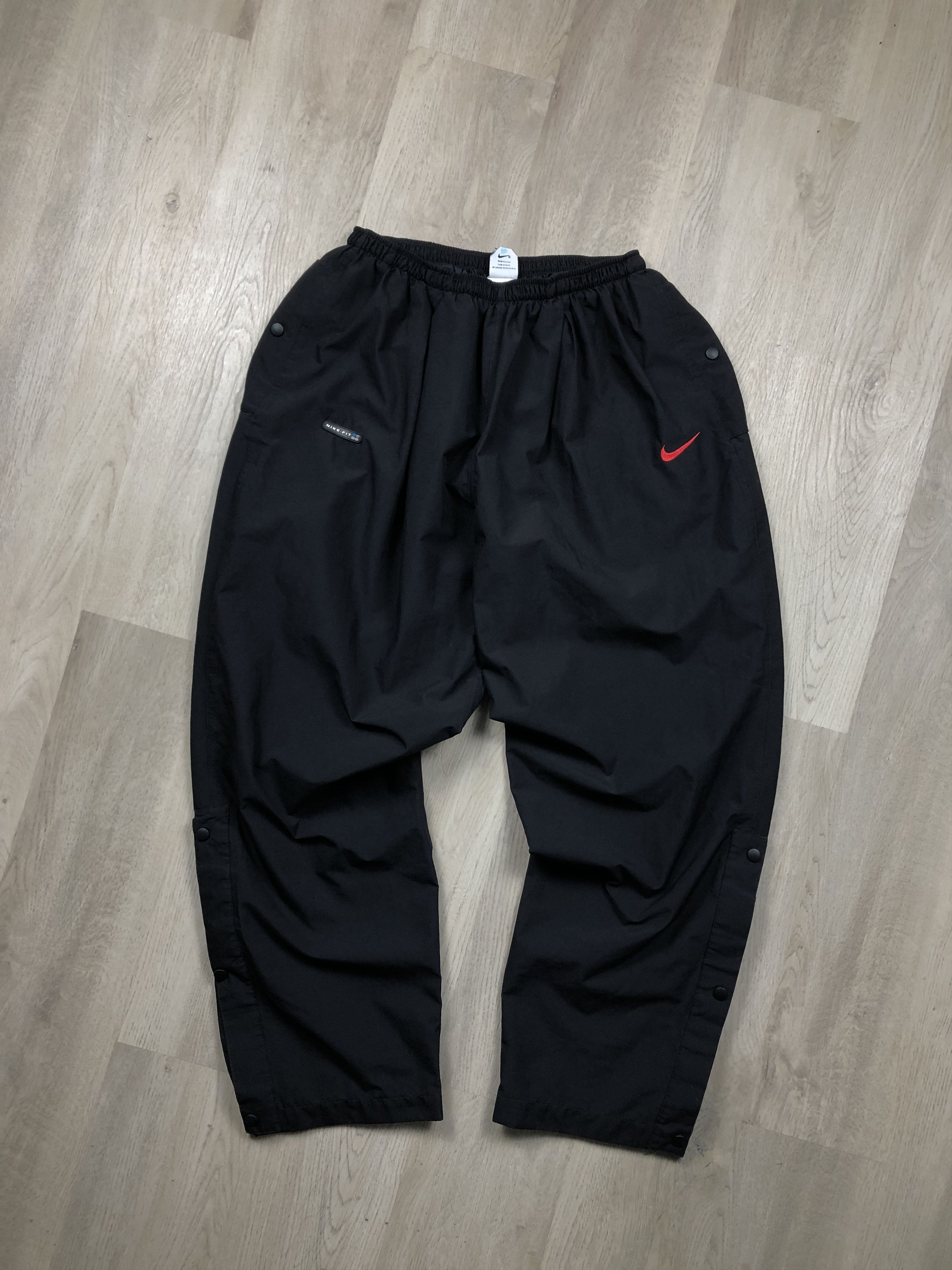 Nike × Vintage Nike 90s Vintage Waterproof Mens Nylon Baggy Pants Drill Size US 36 / EU 52 - 1 Thumbnail