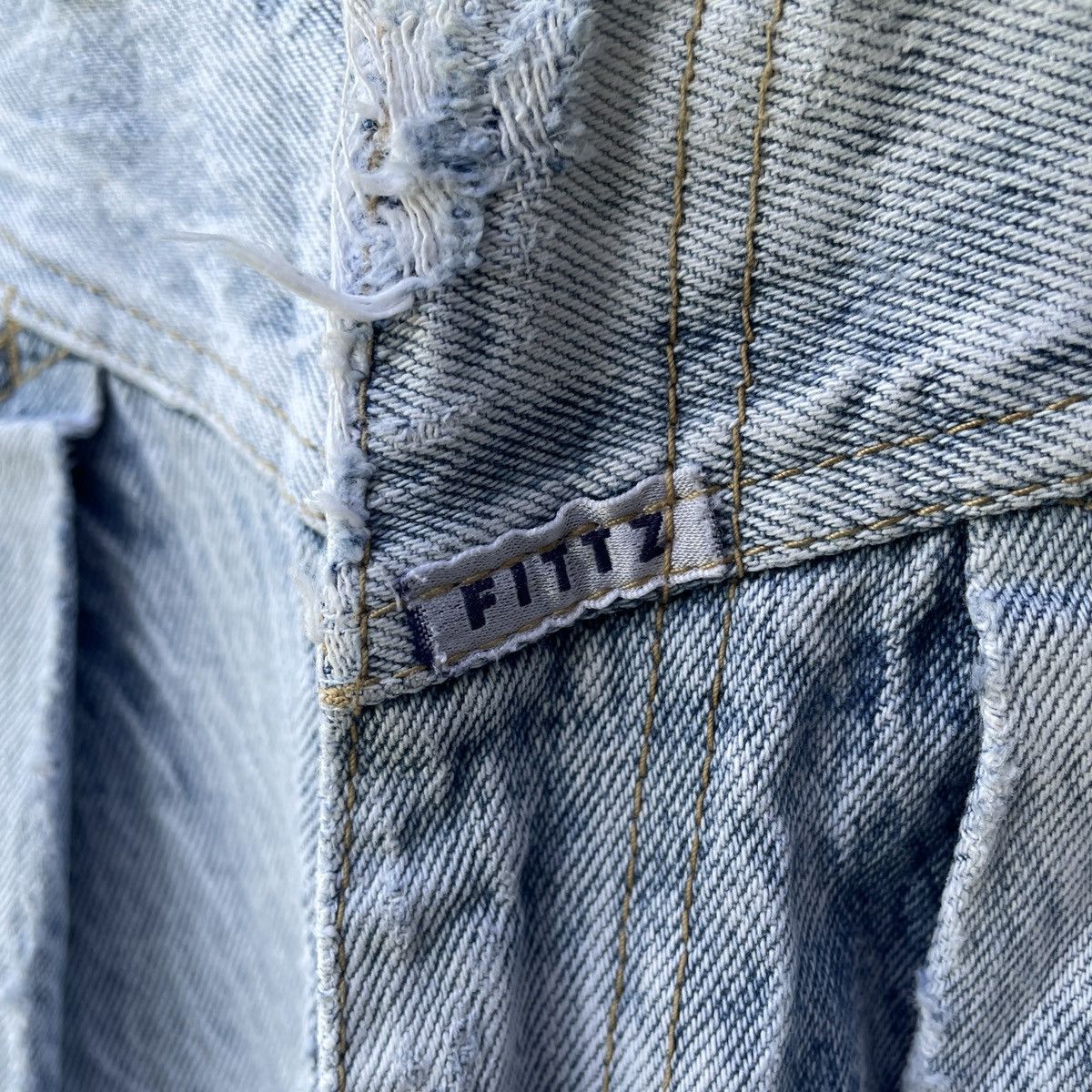Japanese Brand Vintage FITTZ Distressed Faded Denim Pants Size US 27 - 6 Thumbnail