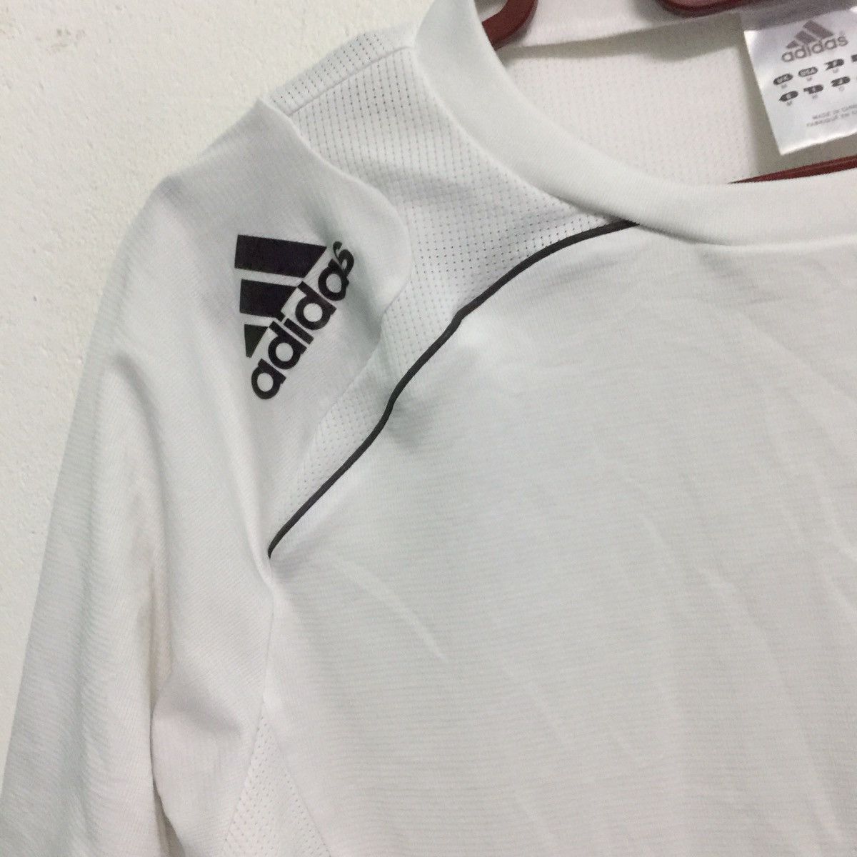 Adidas Adidas Tee Size US M / EU 48-50 / 2 - 5 Thumbnail
