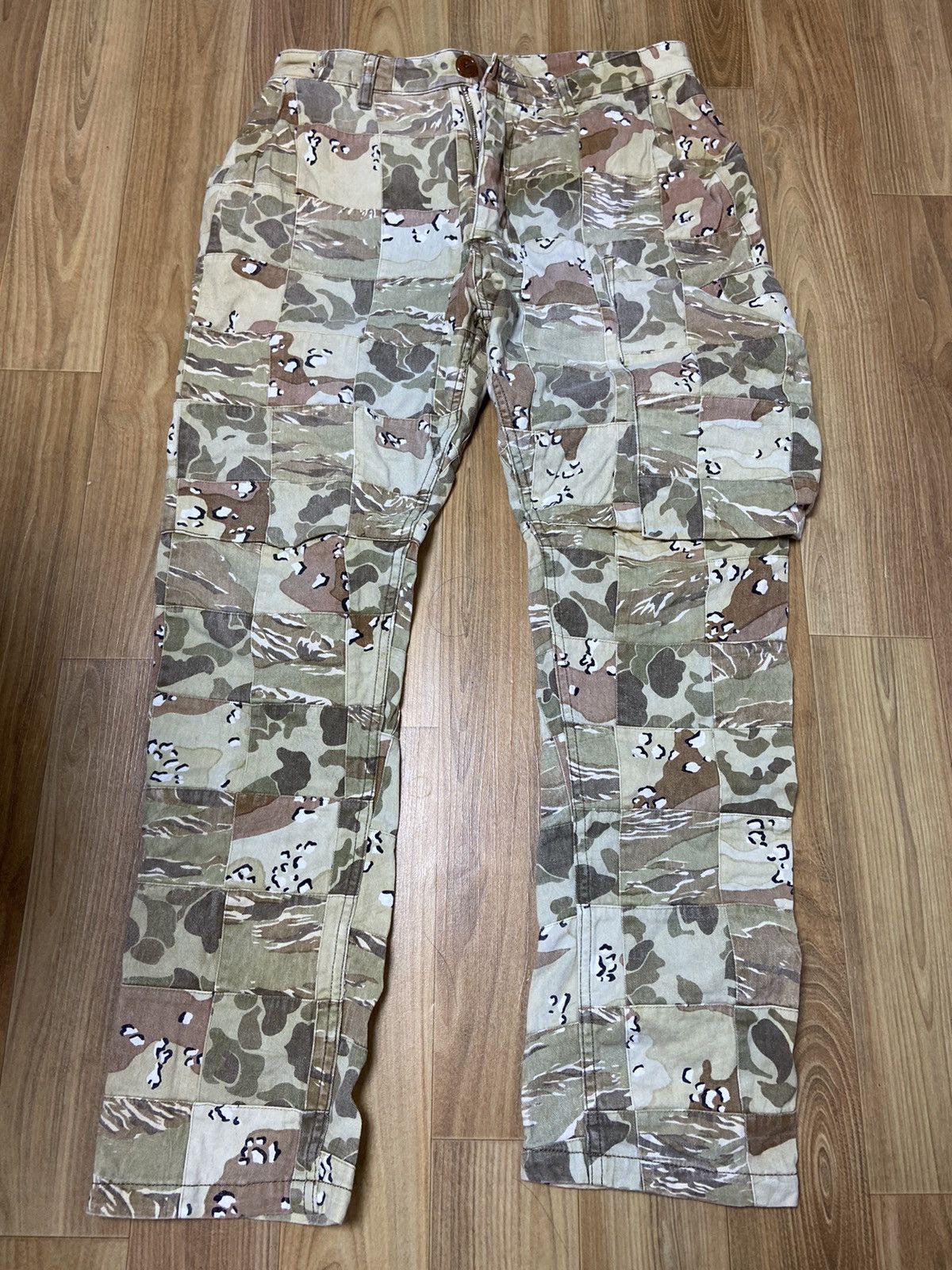 46 Vivienne westwood 3D pocket patchwork camo cargo pants