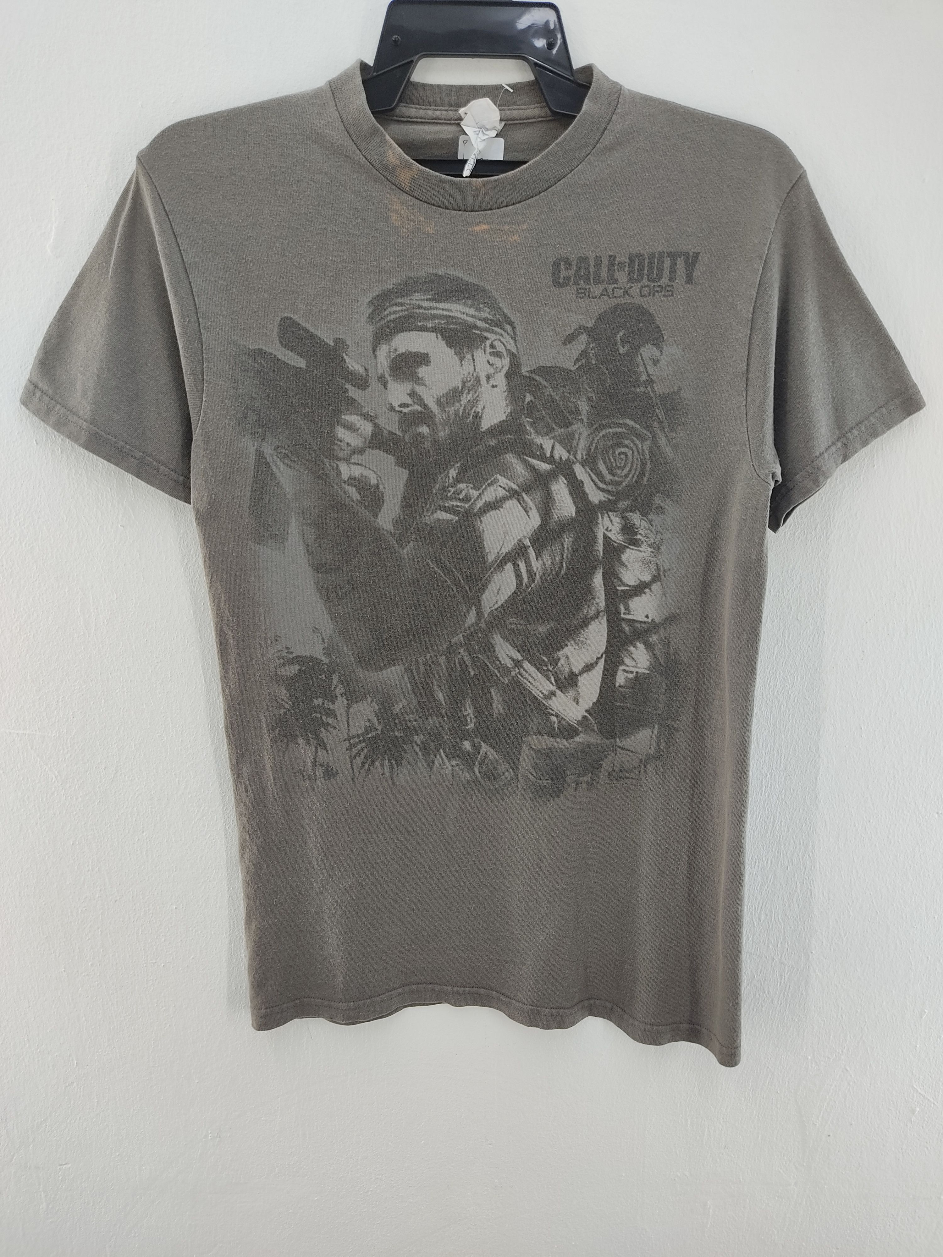 Vintage Vintage Y2K Call Of Duty Black Ops T-Shirt Size US XS / EU 42 / 0 - 1 Thumbnail