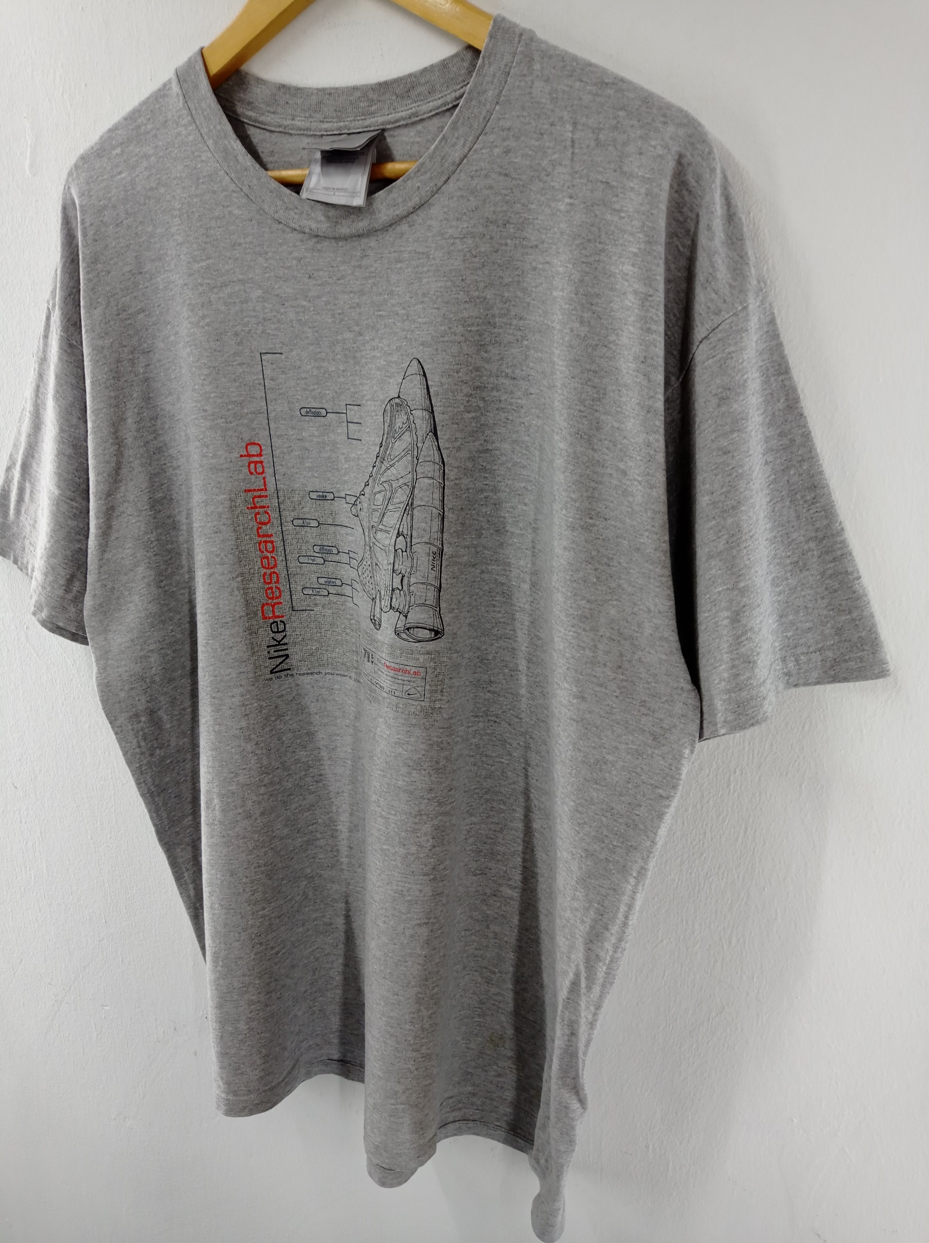 Nike × Vintage Vintage Y2K Nike Research Lab T-Shirt Size US L / EU 52-54 / 3 - 2 Thumbnail