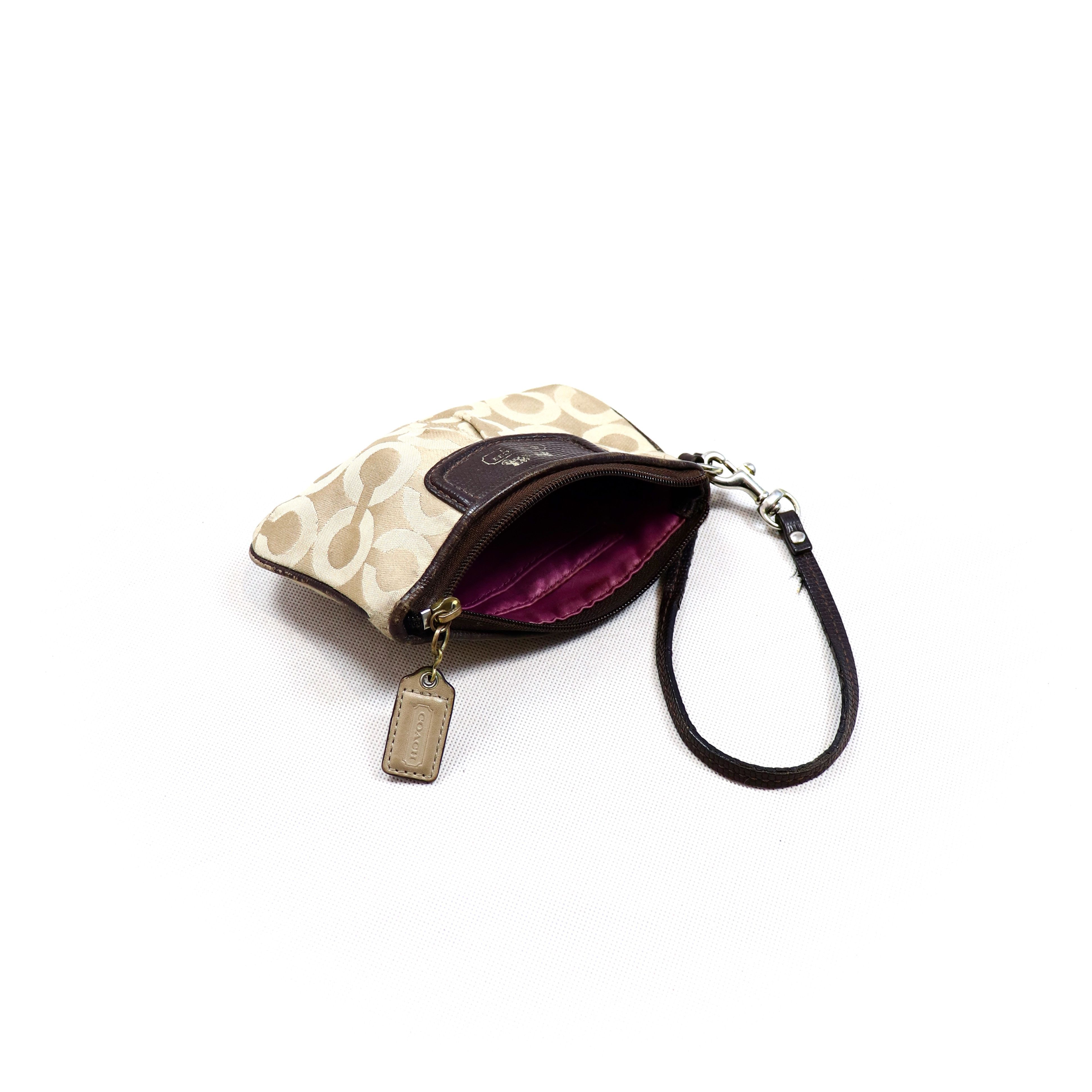 Coach Classic Monogram Hand Clutch Wallet Size ONE SIZE - 5 Thumbnail