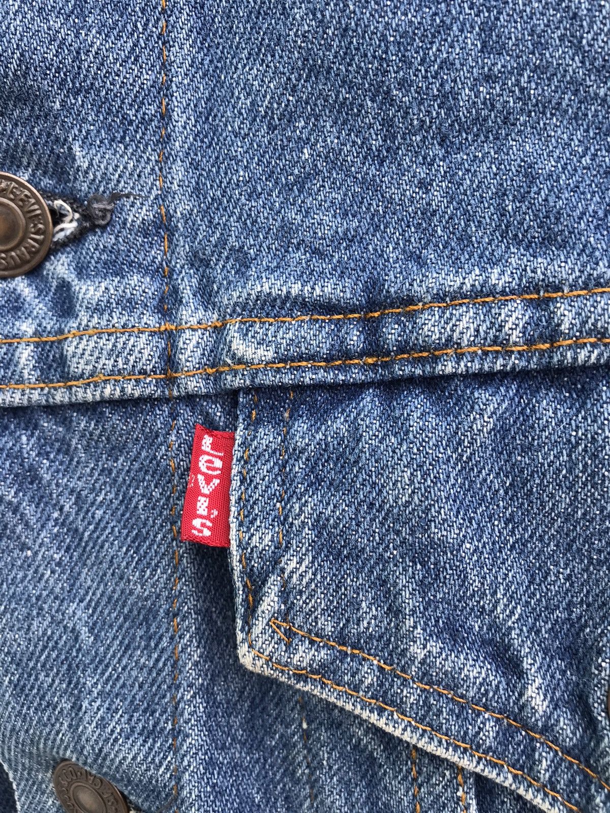 Levi's Vintage Clothing Vintage Levi’s 70505 Denim Trucker Jacket Button #52 Size US M / EU 48-50 / 2 - 3 Thumbnail