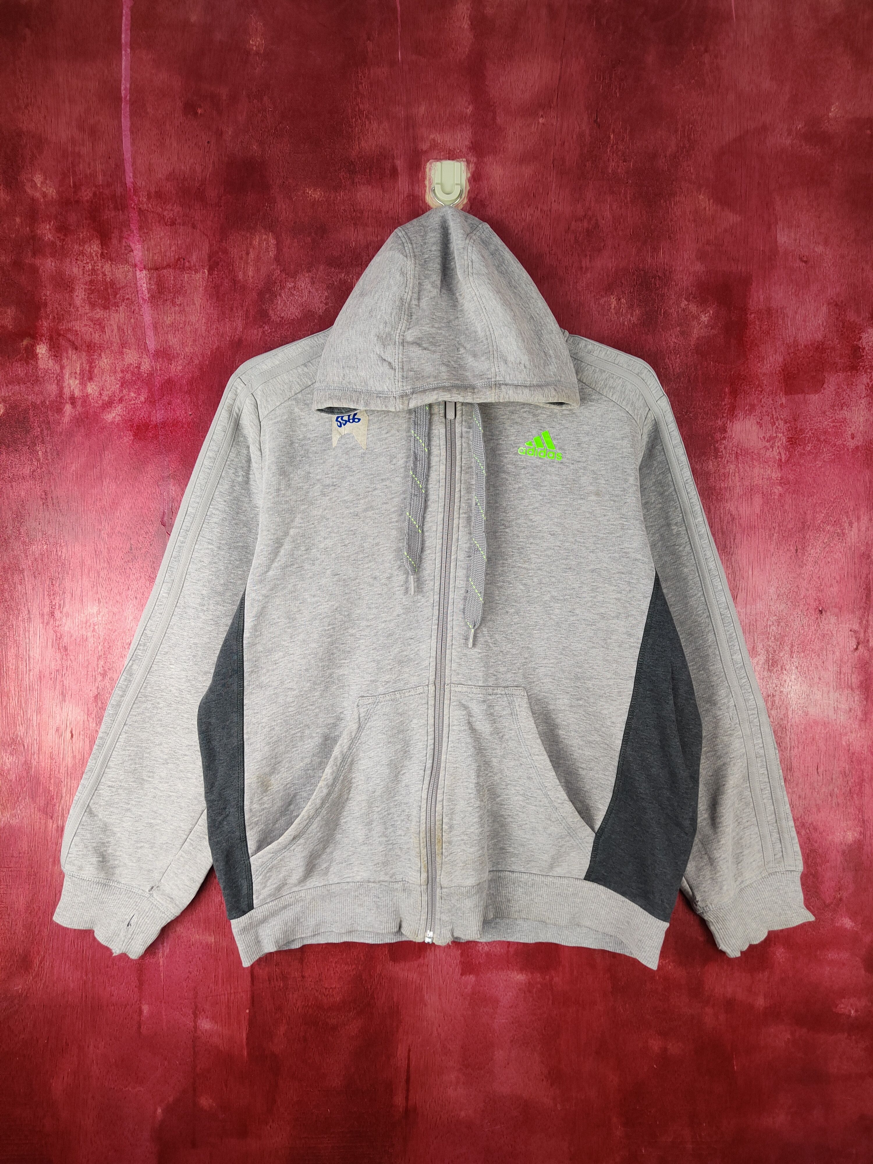 Adidas Adidas Gray Hoodie Sweater sportwear #S595 Size US L / EU 52-54 / 3 - 1 Thumbnail