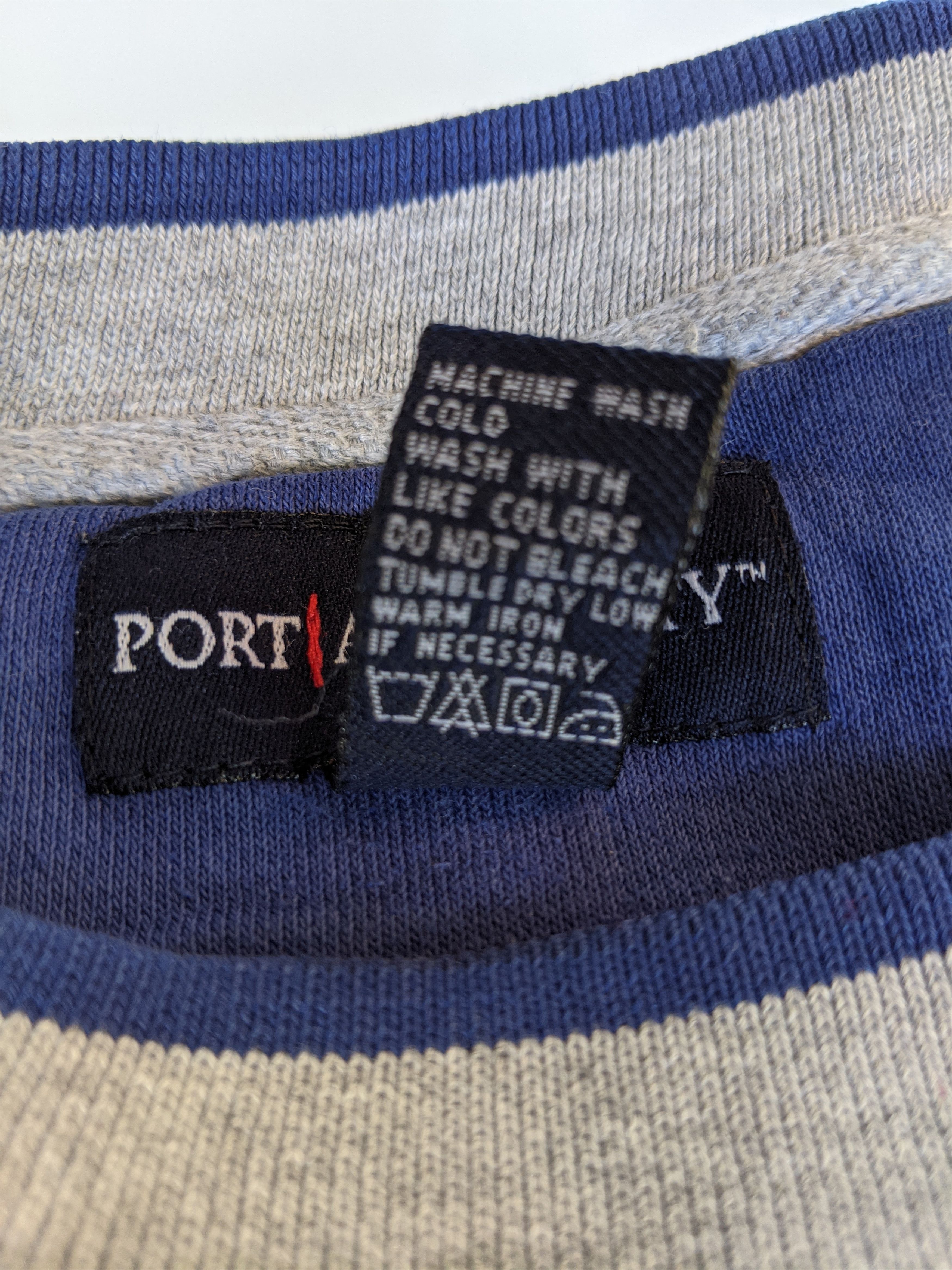 Vintage Vintage 90s YMCA Sweatshirt/Size M Size US M / EU 48-50 / 2 - 9 Thumbnail