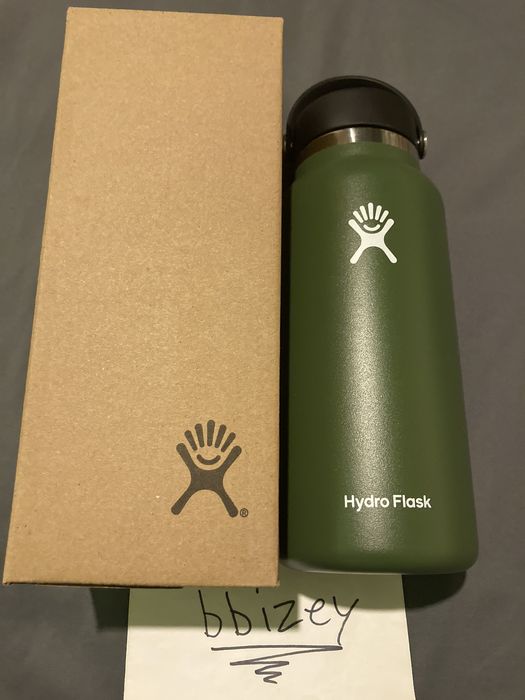 Palace Hydro Flask Black - SS22 - US