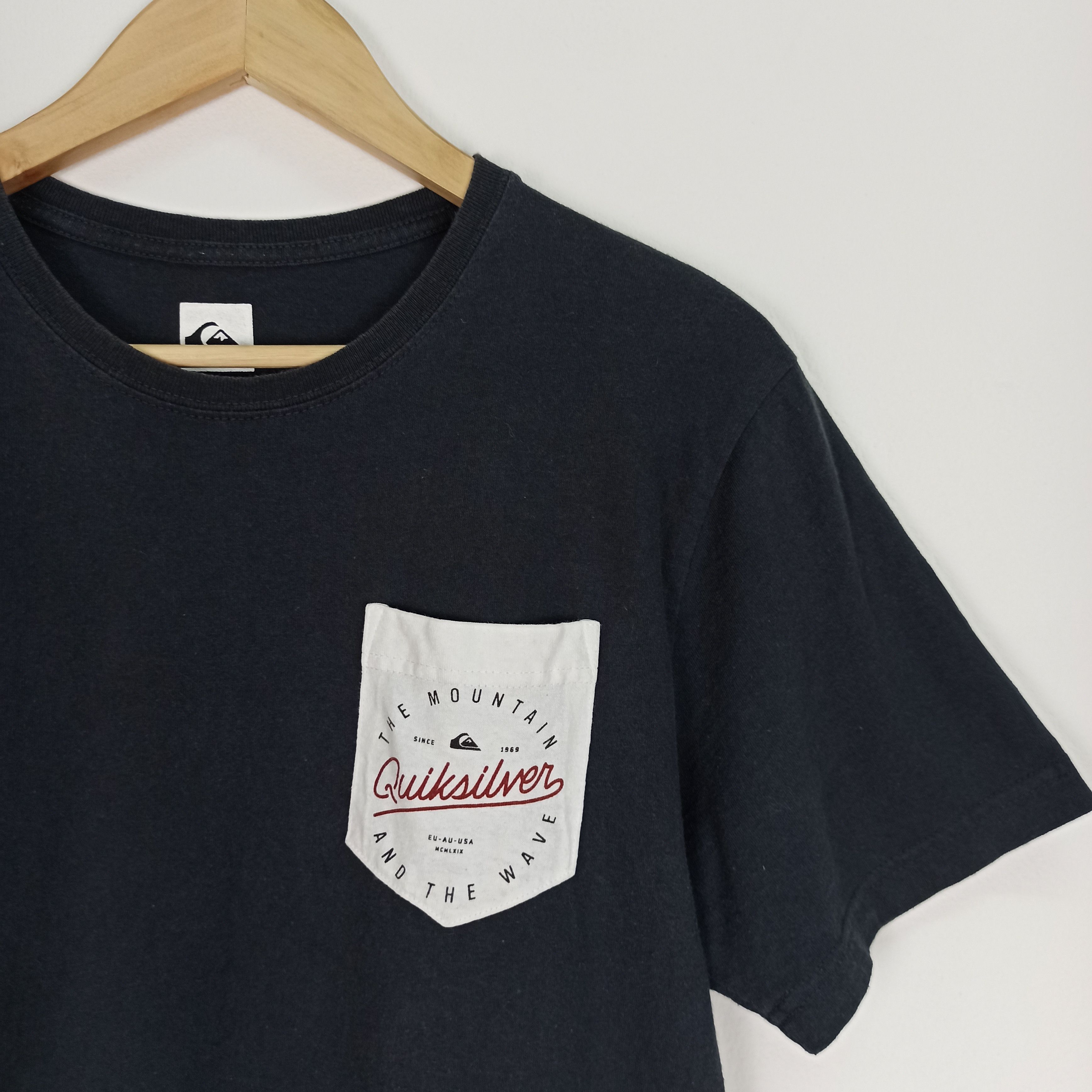 Quiksilver Rare Quiksilver Single pocket Big Logo Tshirt Size US L / EU 52-54 / 3 - 5 Thumbnail