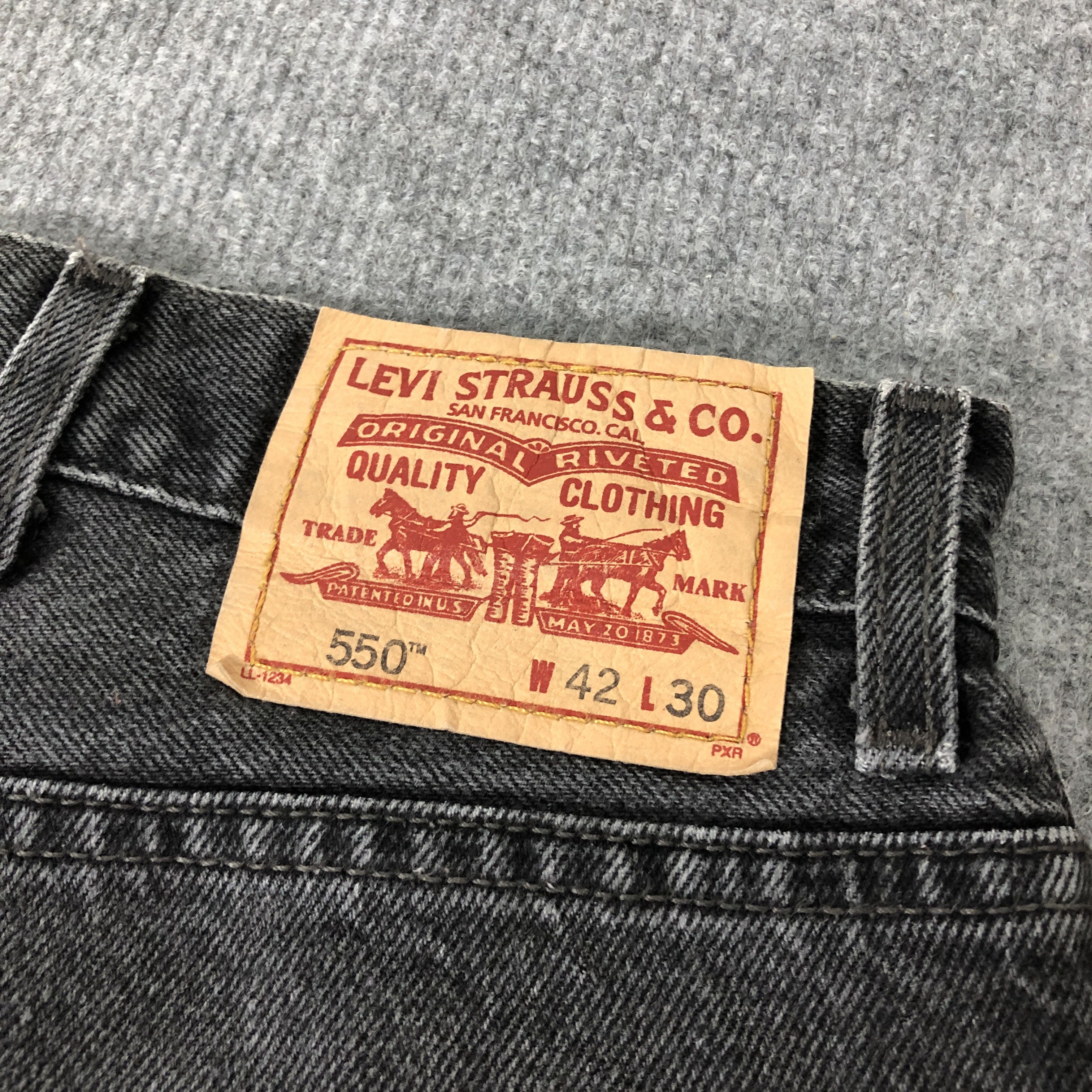 Levi's Vintage Y2k Levi's 550 Relaxed Fit Faded Denim Jean Size US 43 - 5 Thumbnail