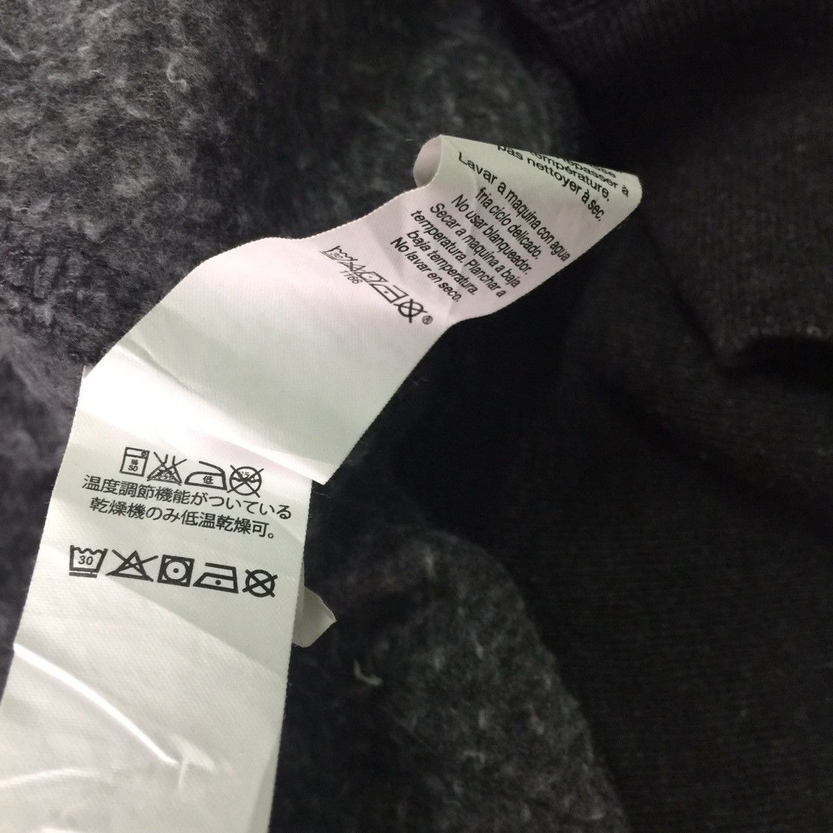 Gap Rare ! Gap hoodie big logo embroidered Size US M / EU 48-50 / 2 - 12 Thumbnail