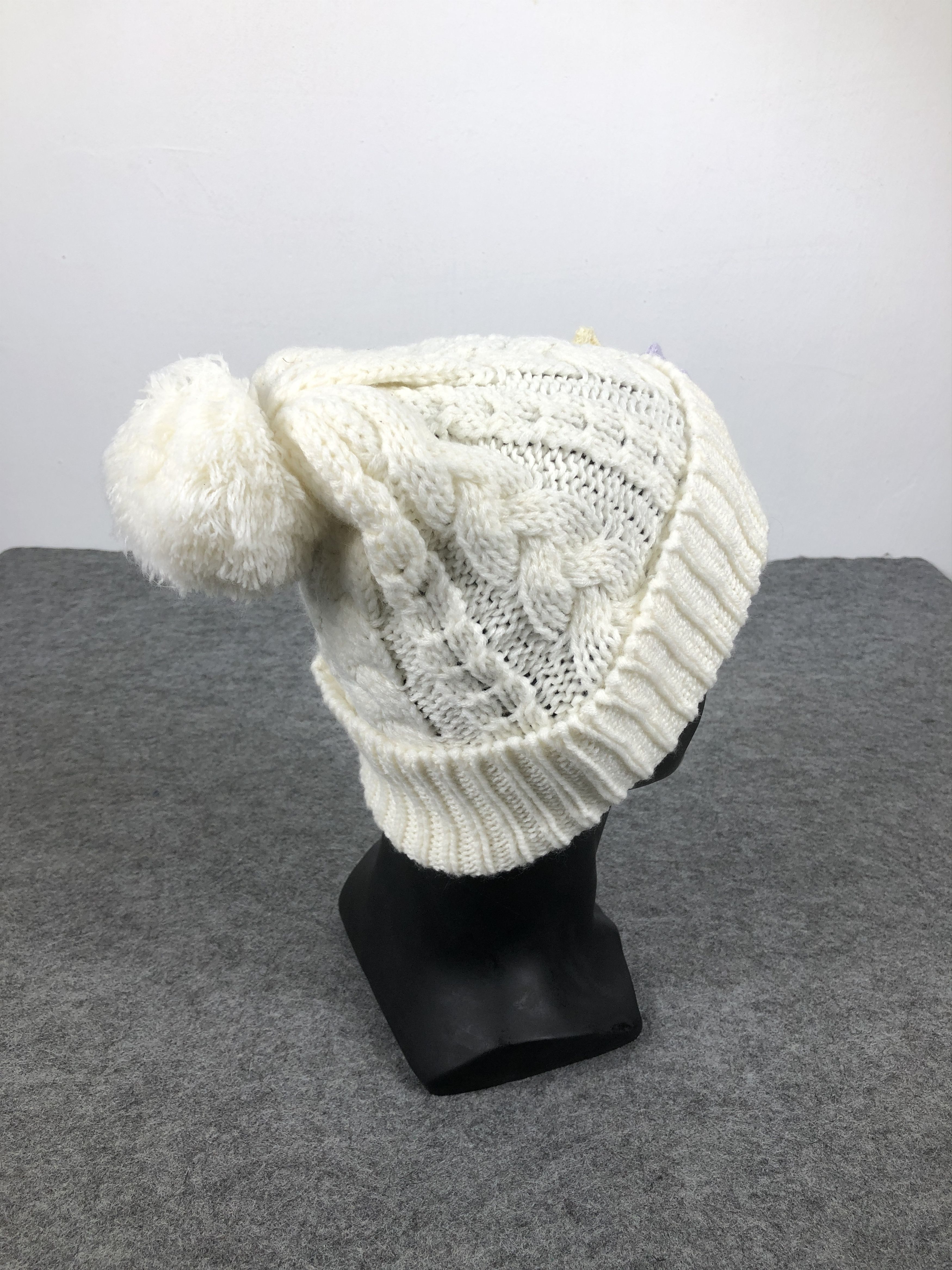 Anime Hello Kitty Knit Beanie / Snow Hat / Snow Cap Size ONE SIZE - 4 Thumbnail