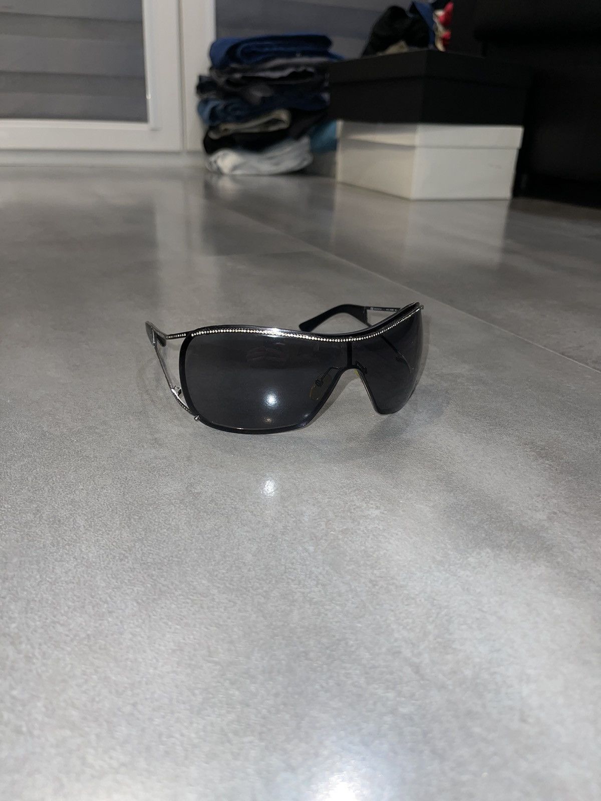 Valentino Valentino Crystal Shield Black Sunglasses Size ONE SIZE - 3 Thumbnail