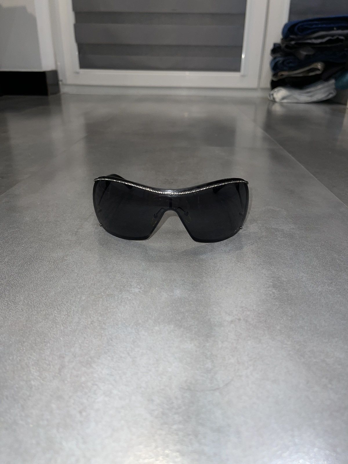 Valentino Valentino Crystal Shield Black Sunglasses Size ONE SIZE - 2 Thumbnail