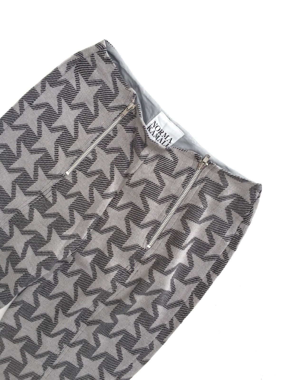 Designer NORMA KAMALI Star Print Pants Size 26" / US 2 / IT 38 - 7 Thumbnail