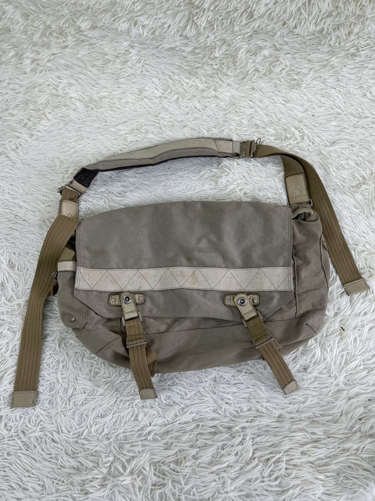 MasterPiece 🚀 ❌DELETE TODAY 🔥Vtg MASTERPIECE MESSENGER Bag 90’s Size ONE SIZE - 12 Thumbnail
