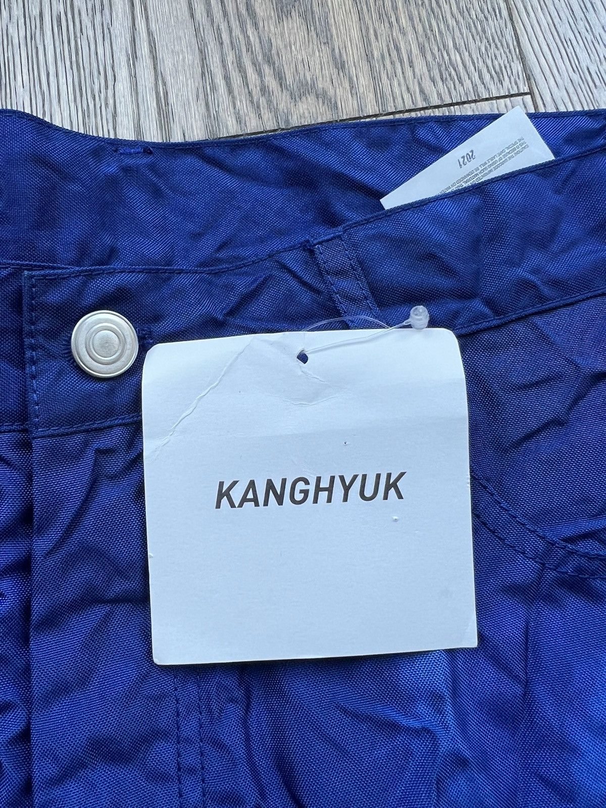 KANGHYUK Airbag Crinkle Nylon Metallic Blue Pants Size US 32 / EU 48 - 5 Thumbnail