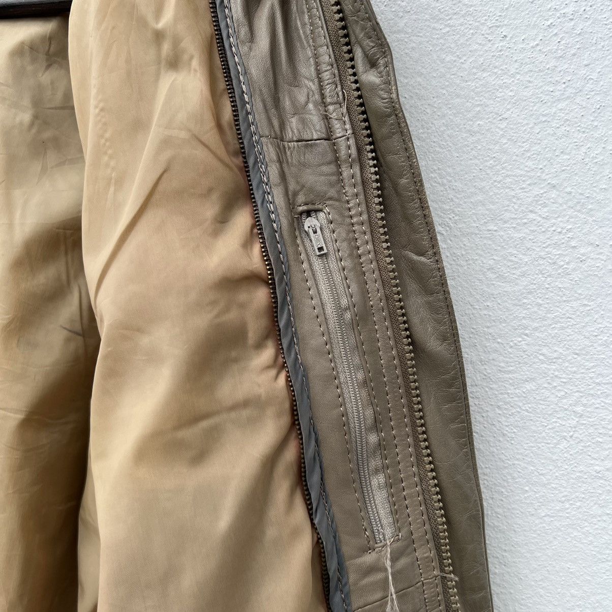 Japanese Brand VINTAGE SOFT LEATHER JACKET BOMBER STYLE DESIGN JAPAN Size US M / EU 48-50 / 2 - 11 Thumbnail
