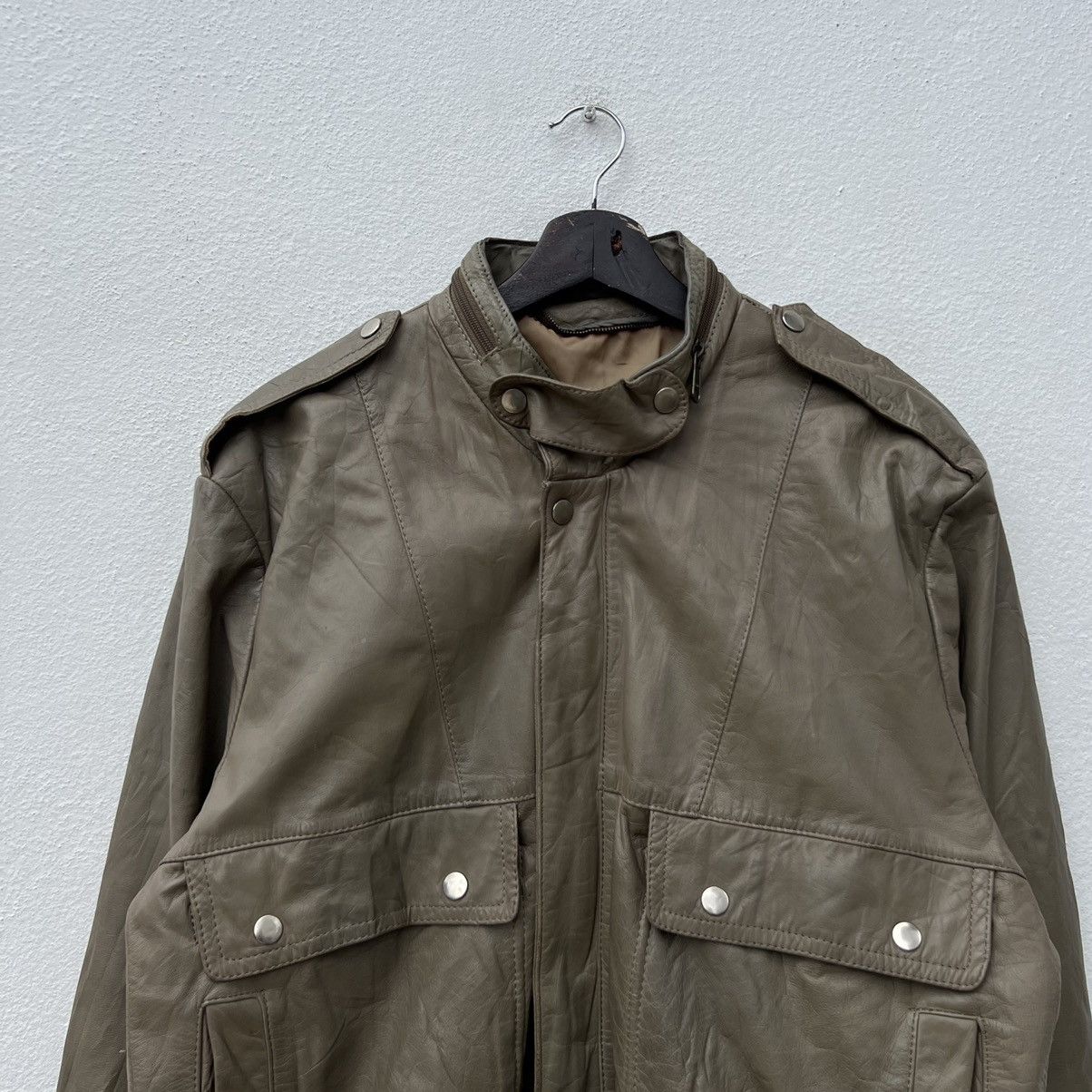 Japanese Brand VINTAGE SOFT LEATHER JACKET BOMBER STYLE DESIGN JAPAN Size US M / EU 48-50 / 2 - 3 Thumbnail