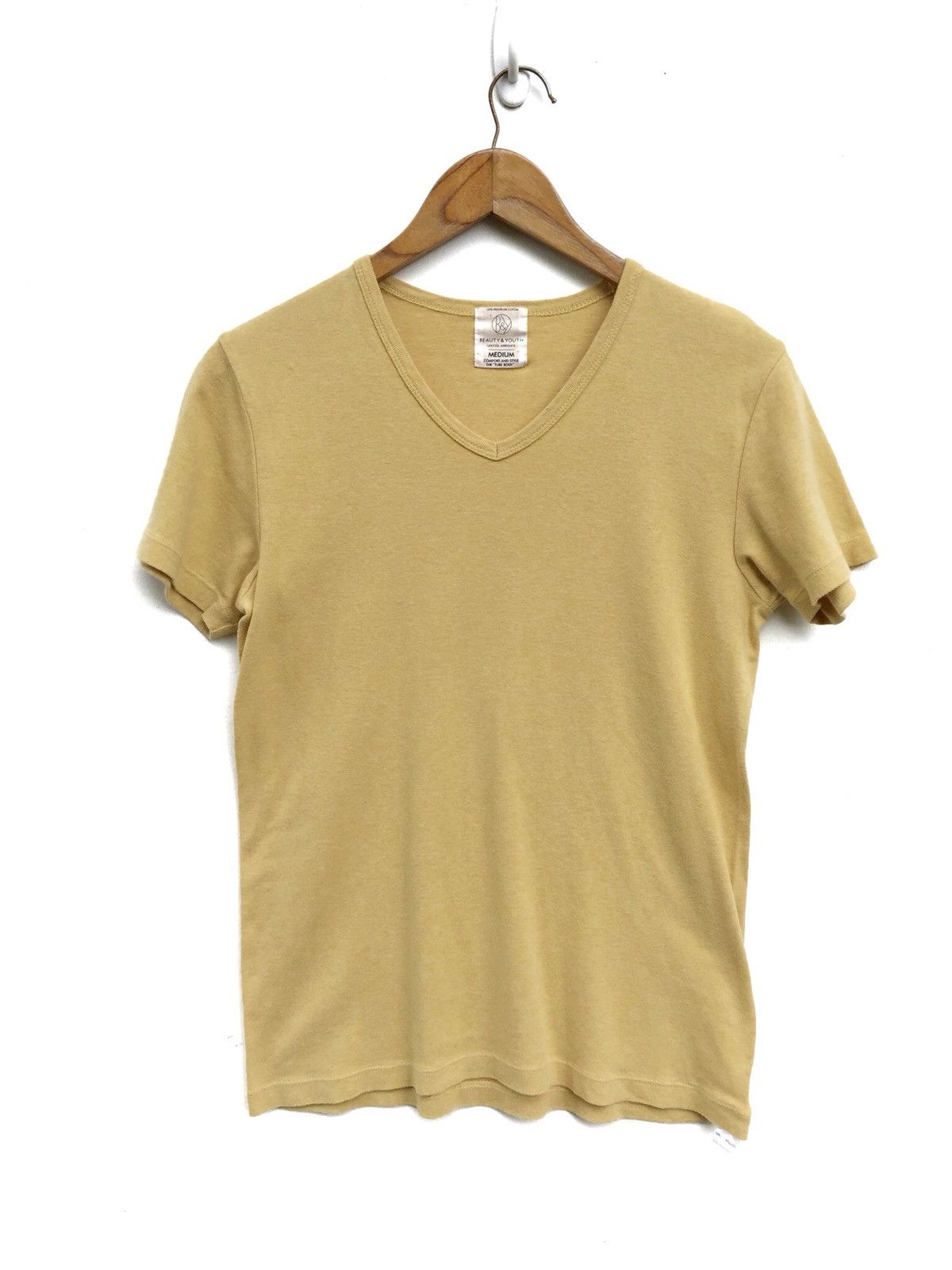 BEAUTY&YOUTH × United Arrows United Arrows x Beauty & Youth V Neck Tee Plain Minimalist Size US M / EU 48-50 / 2 - 1 Thumbnail
