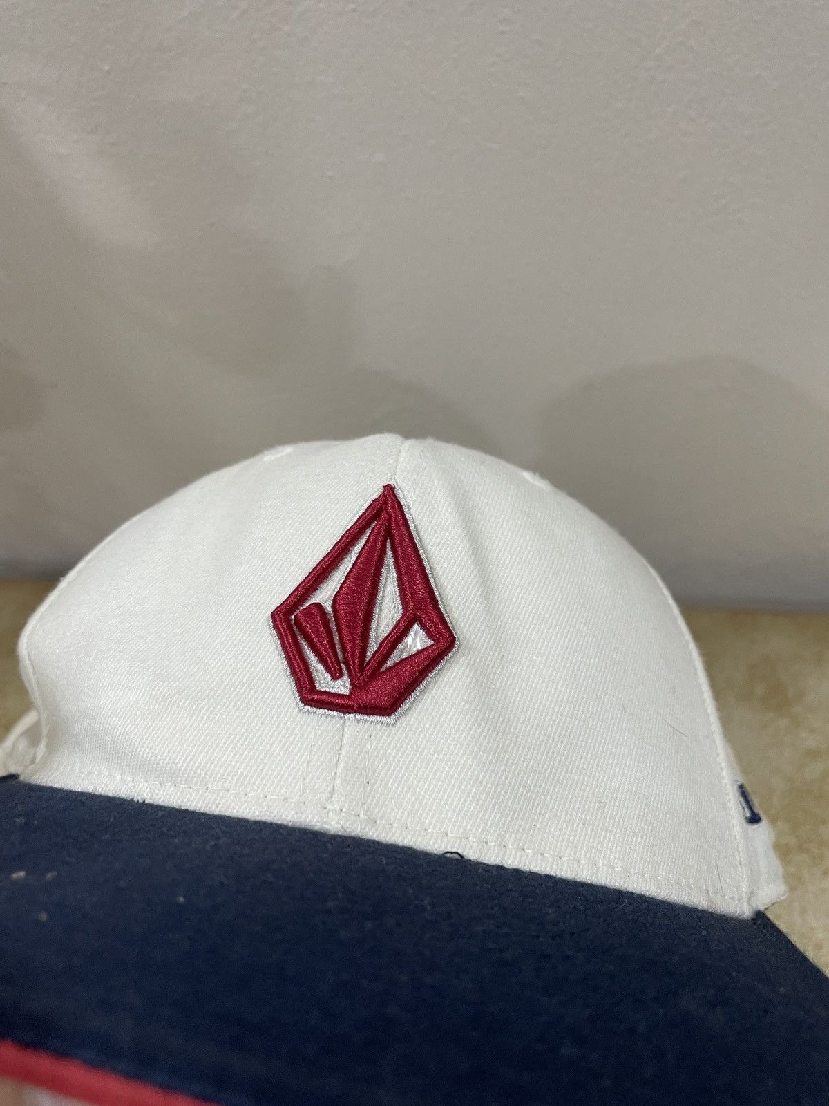 Etnies Vintage Volcom Skateboards baseball cap 210 fitted flexfit Size ONE SIZE - 6 Thumbnail