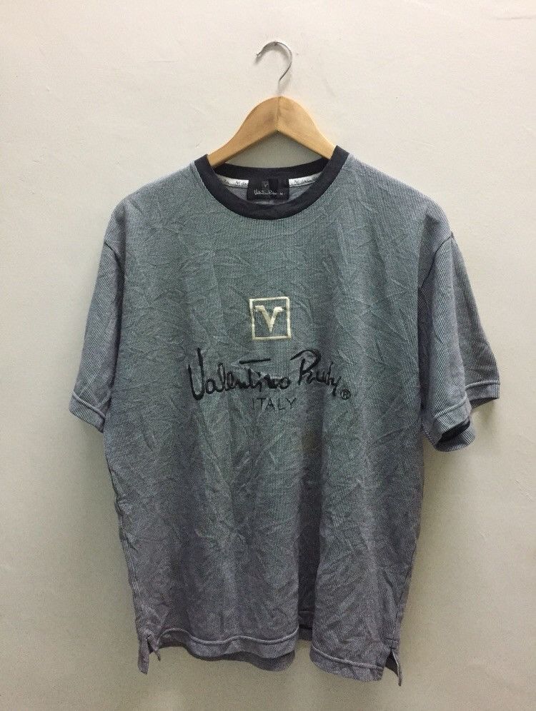 Valentino Vintage Valentino tshirt Size US L / EU 52-54 / 3 - 1 Thumbnail