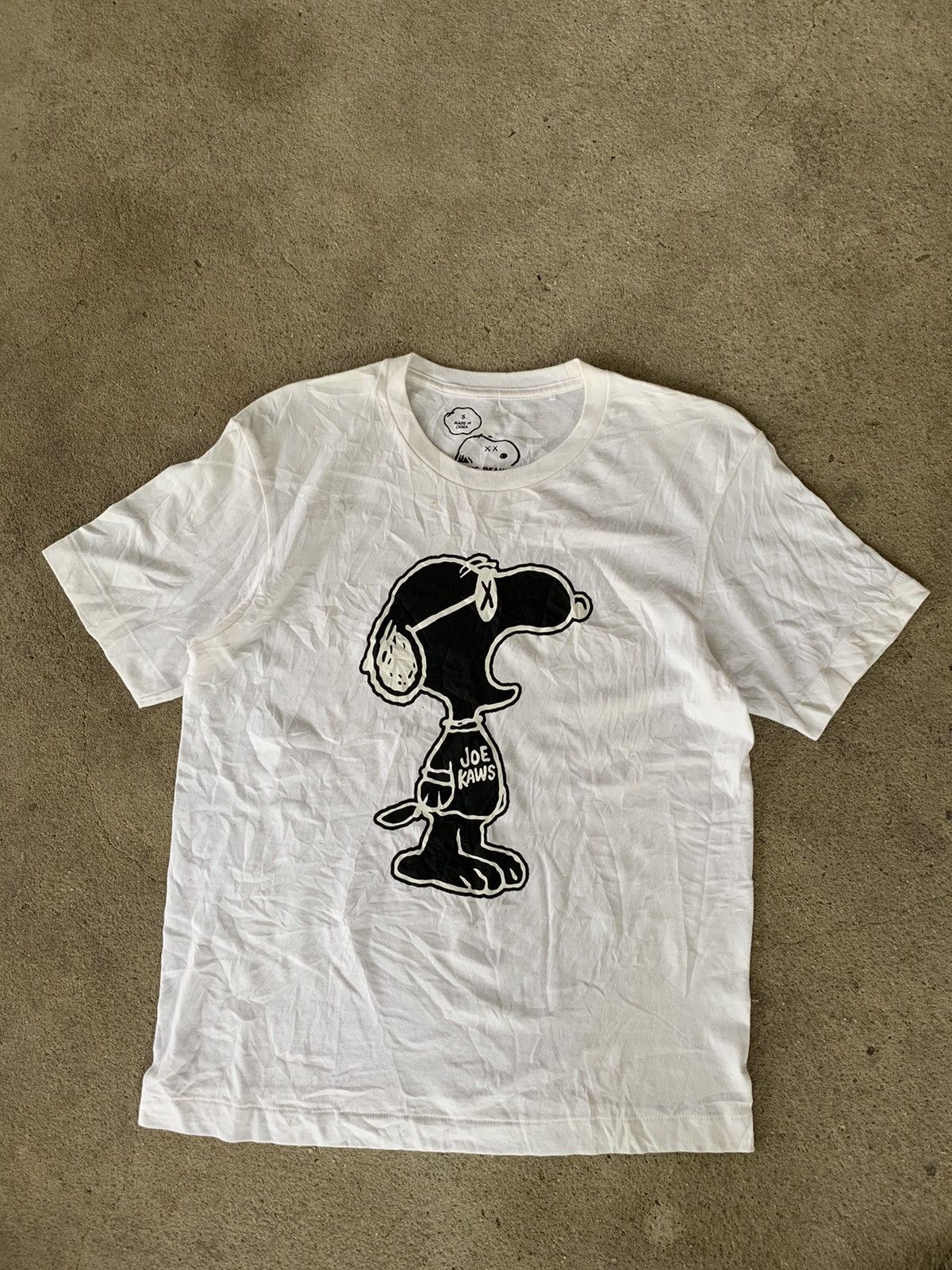 Kaws × Peanuts × Uniqlo Joe Kaws Peanuts Uniqlo Tshirt Size US S / EU 44-46 / 1 - 1 Thumbnail