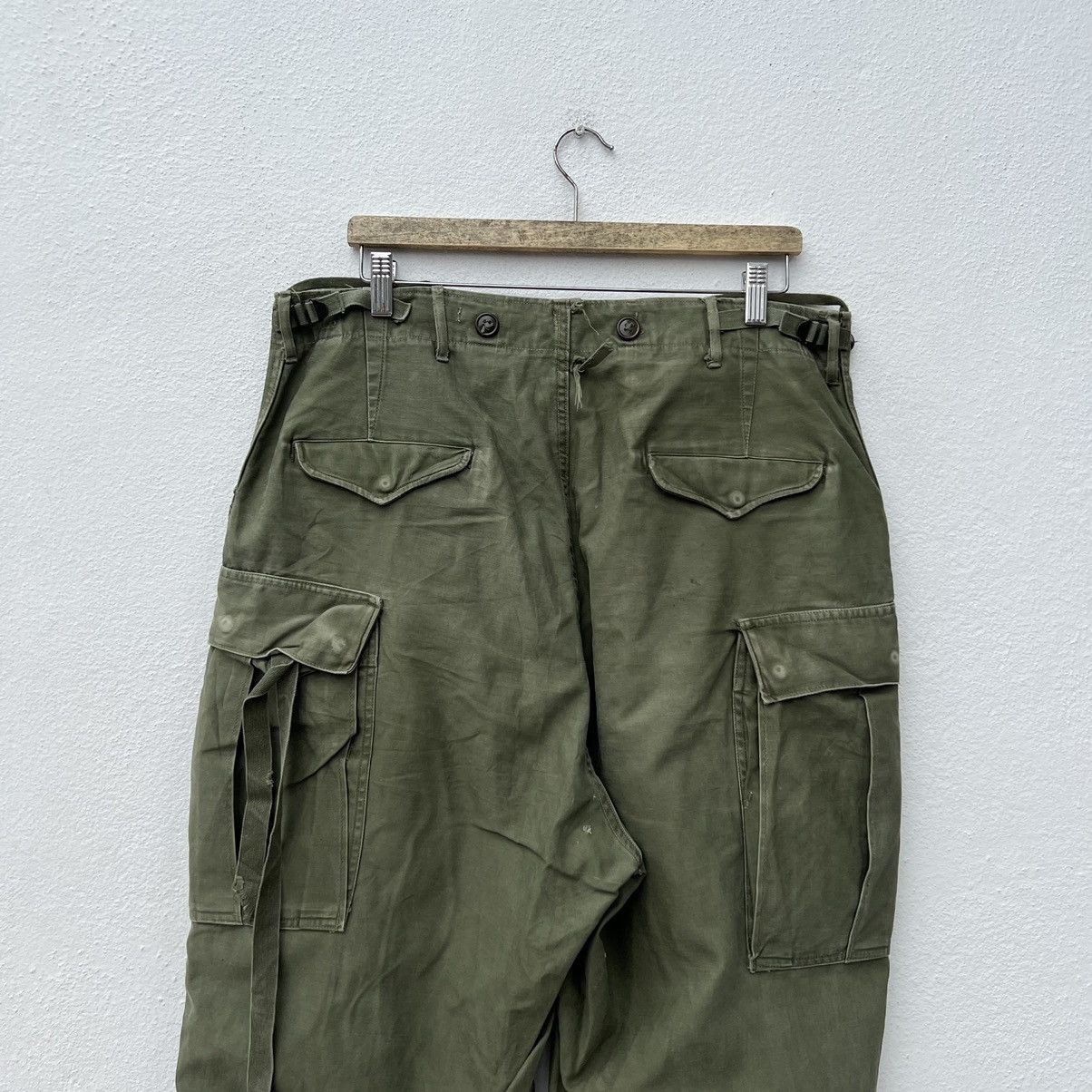 Vintage TRUE VINTAGE 1951 CARGO PANTS MILITARY WEAR MULTI POCKETS Size US 34 / EU 50 - 10 Thumbnail