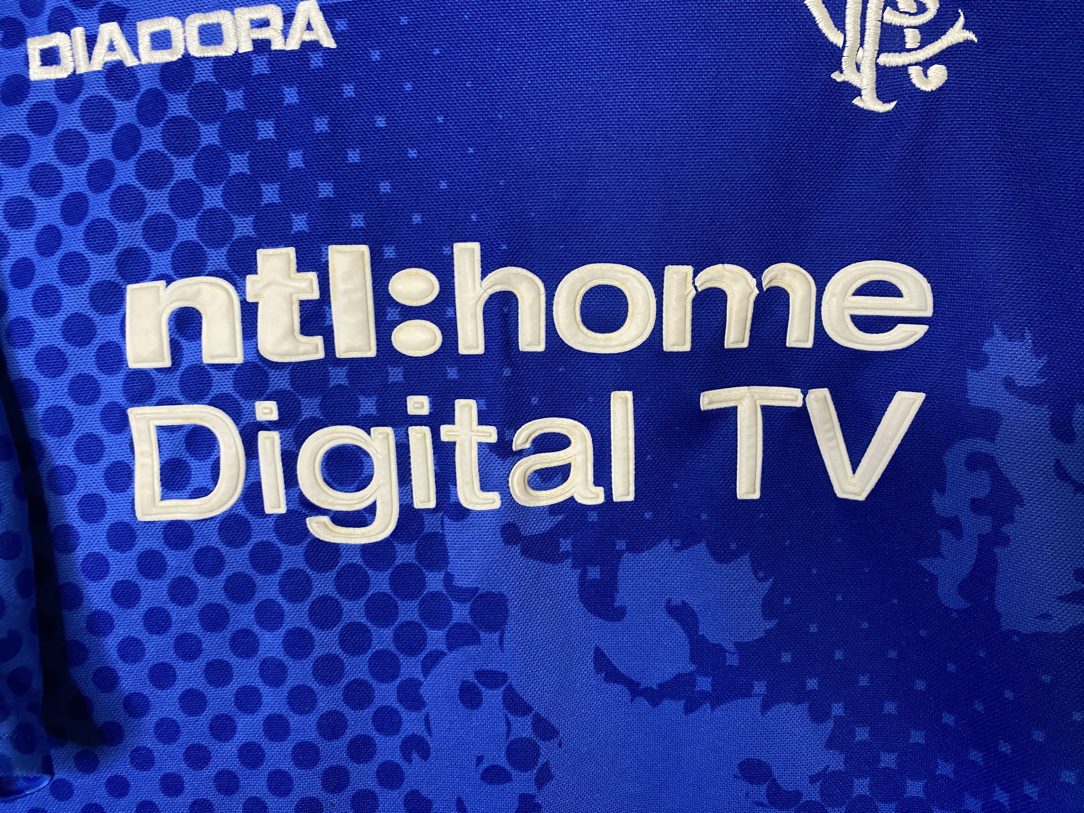 Diadora × Vintage RANGERS 2002 2003 HOME FOOTBALL SHIRT SOCCER JERSEY DIADORA Size US S / EU 44-46 / 1 - 5 Thumbnail