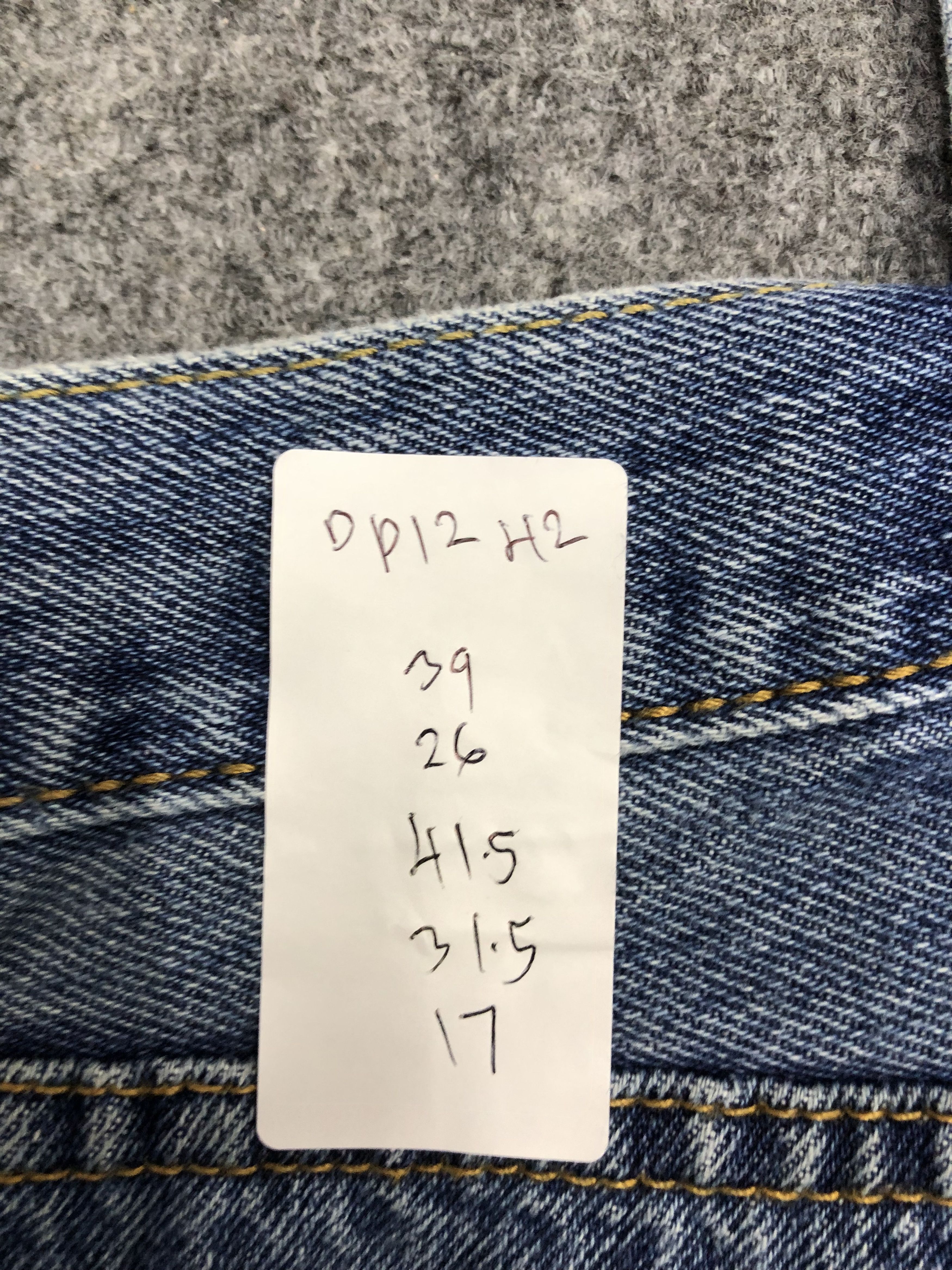 Levi's Vintage Levis 501 Faded Blue Jeans DP1242 Size US 39 - 15 Thumbnail