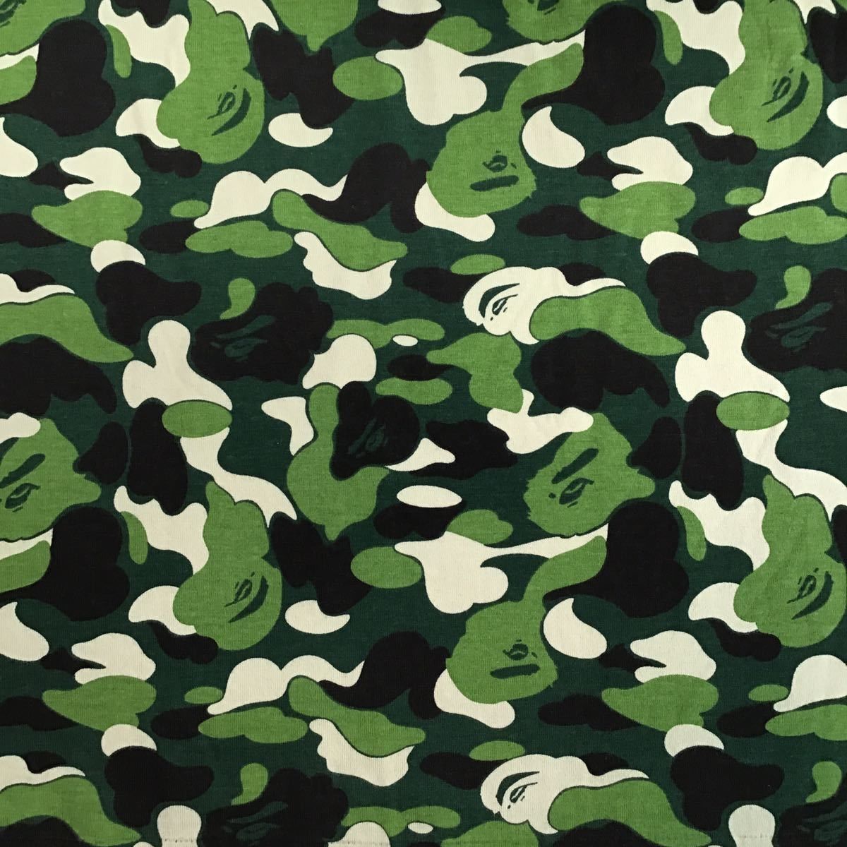 Bape BAPE logo ABC camo green T-shirt Size US M / EU 48-50 / 2 - 5 Thumbnail