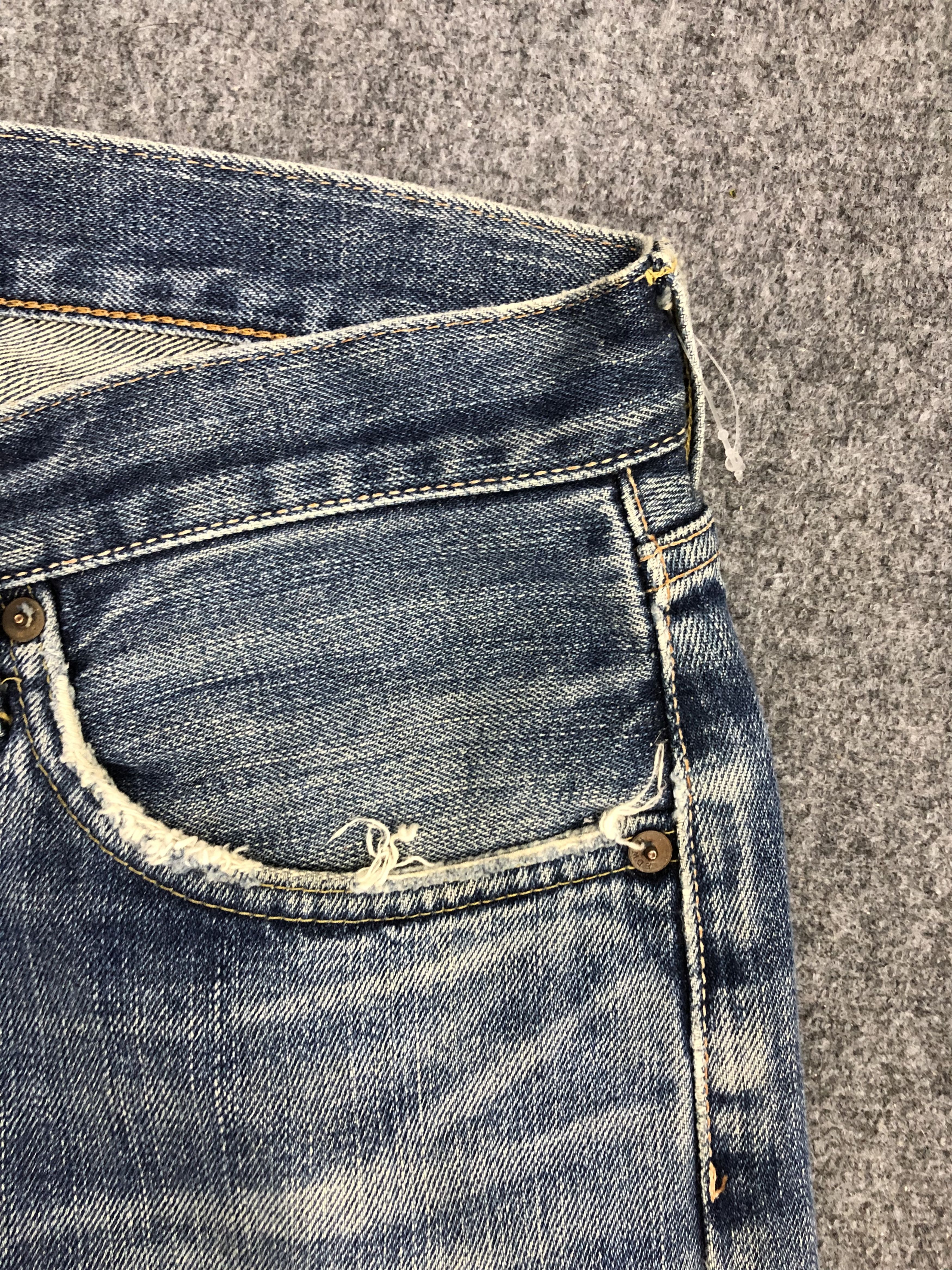 Edwin × Vintage Vintage Distressed Edwin Faded Blue Jeans Size US 35 - 7 Thumbnail