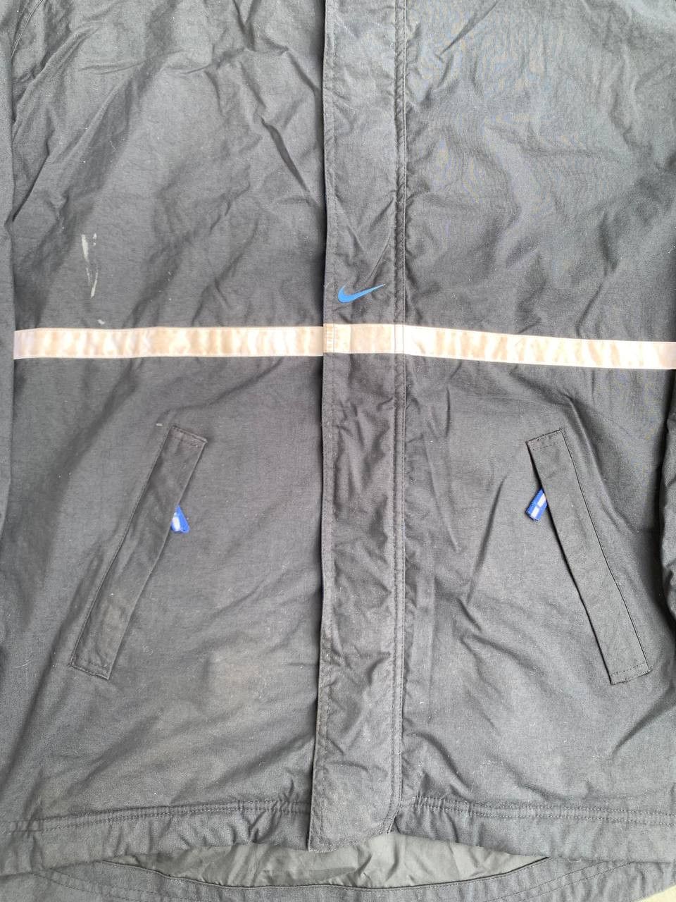 Nike Vintage Nike Mini Center Swoosh Water Resistant Jacket Size US L / EU 52-54 / 3 - 3 Thumbnail