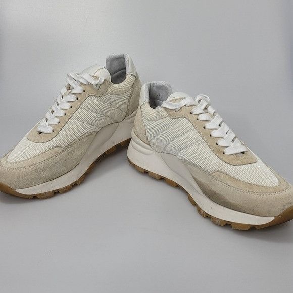 image of Ami Paris Low-Top Sneakers White Men's Eu 44/us 11 $465 in Cream