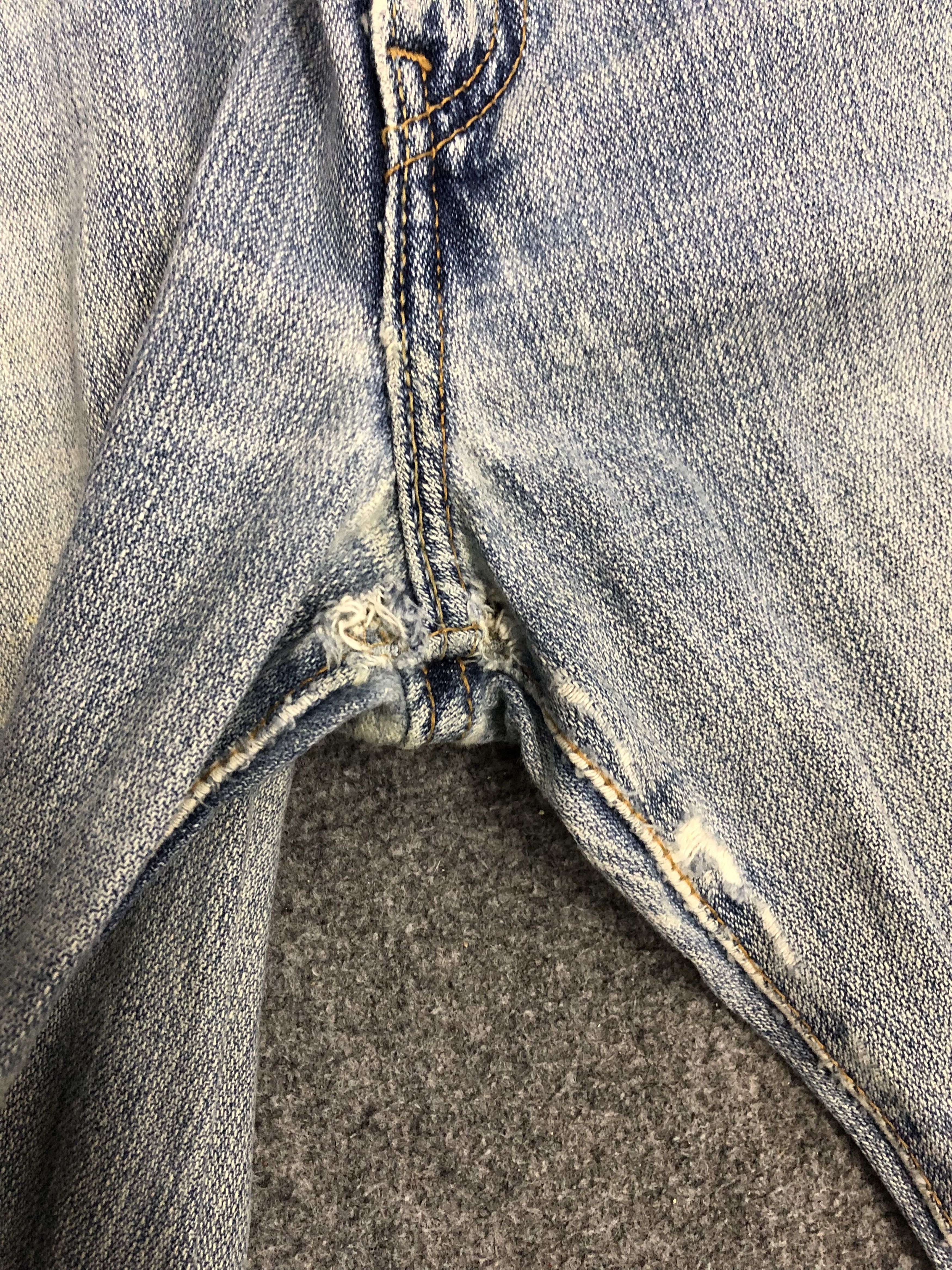 Levi's × Vintage Vintage Distressed Levis 515 Flared Bootcut Jeans Size US 35 - 11 Thumbnail