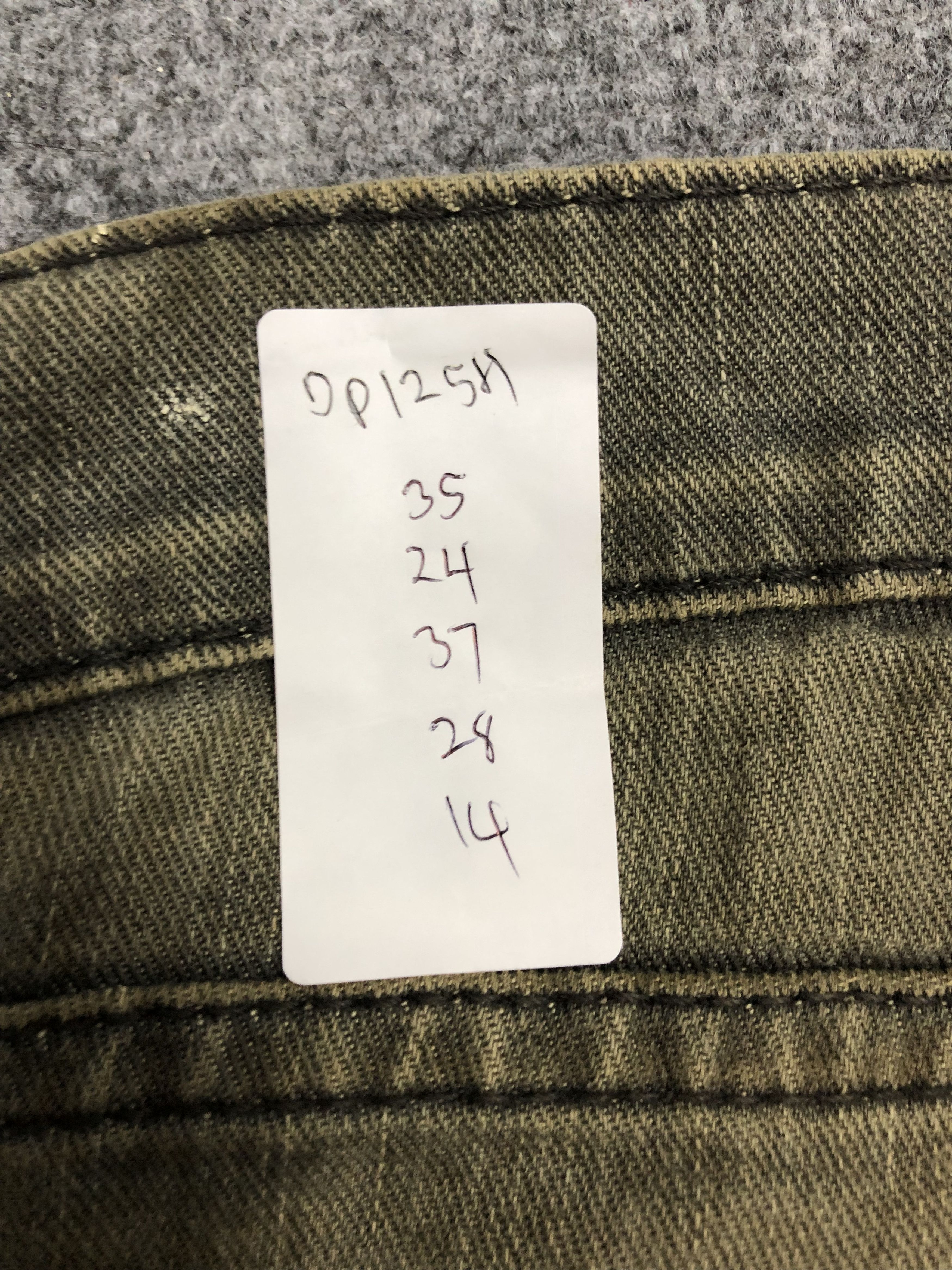 Levi's × Vintage Vintage Levis Sun Faded Jeans Size US 35 - 14 Thumbnail