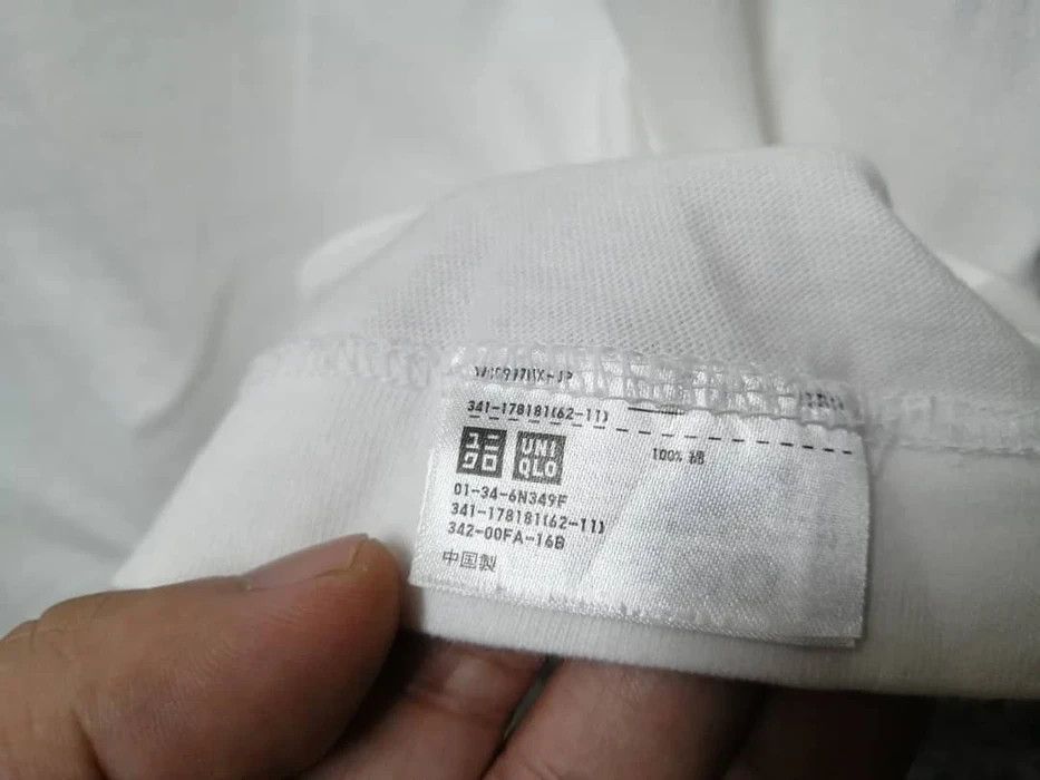Japanese Brand VINTAGE KAWS VERY RARE Size US M / EU 48-50 / 2 - 7 Thumbnail