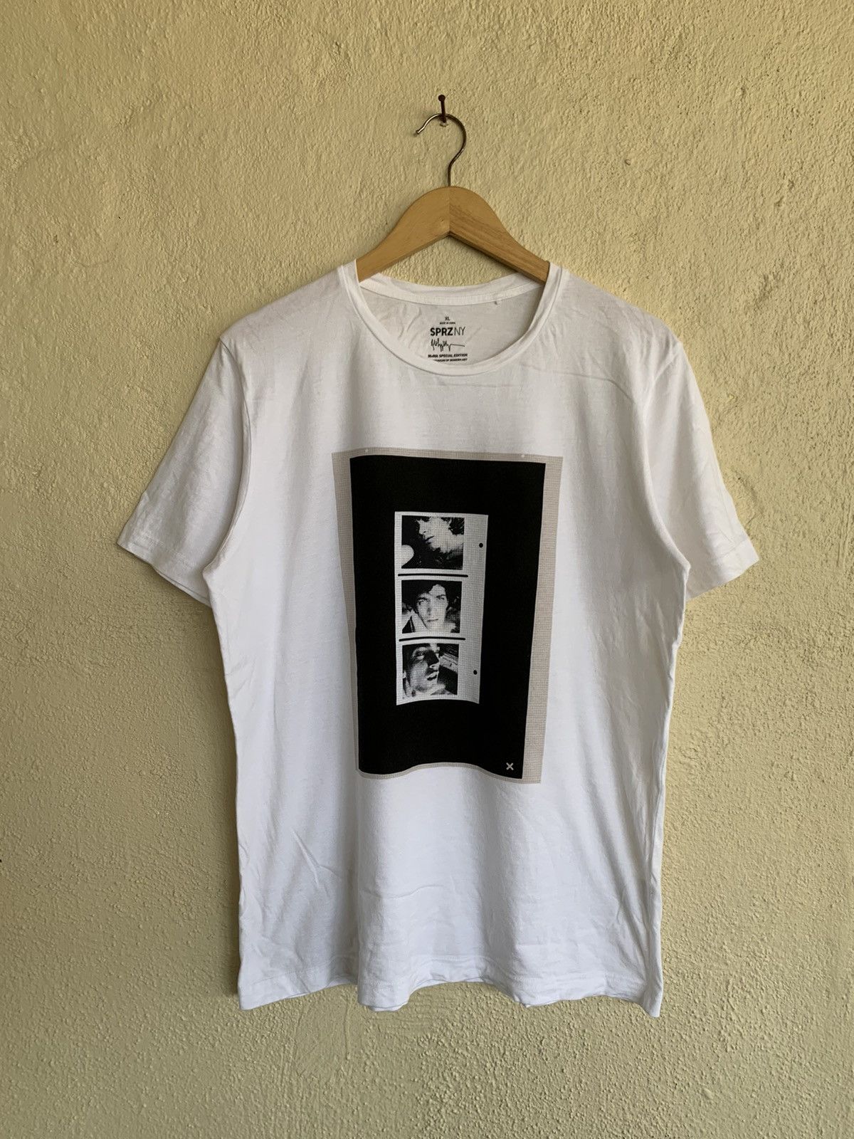 Other LAST DROP#Robert Mapplethorpe Photo Art UniQlo Shirt Size US XL / EU 56 / 4 - 1 Thumbnail