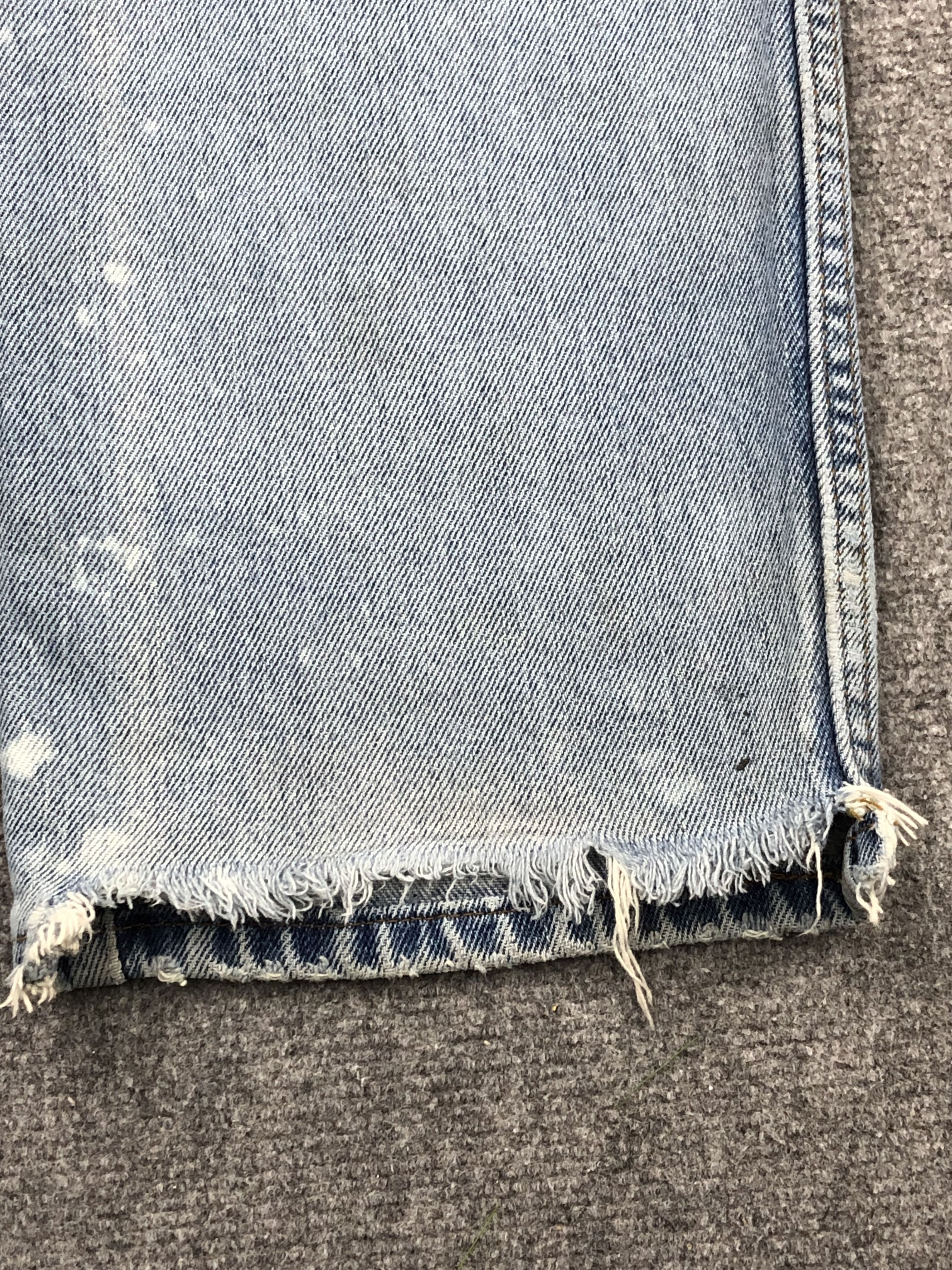Levi's × Vintage Vintage Levis 505 Faded Blue Jeans Size US 31 - 14 Thumbnail