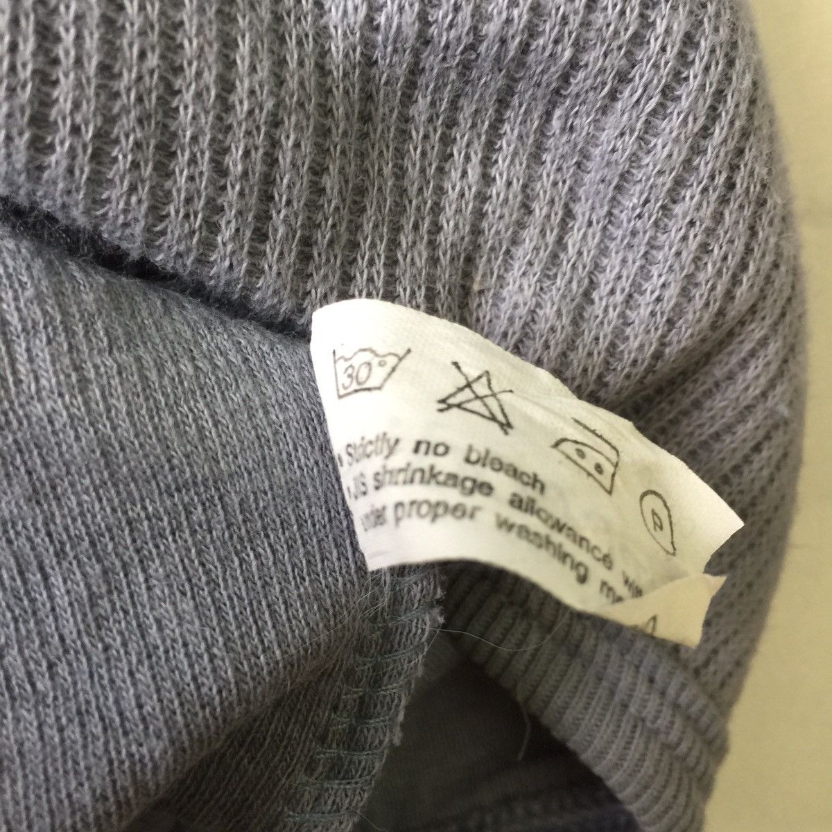 Vintage Crocodile 🐊 💯 cotton ecological wear vest Size US L / EU 52-54 / 3 - 8 Thumbnail