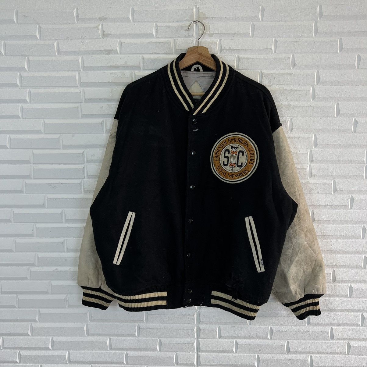 Japanese Brand VARSITY JACKET SCENE VICTORY BIG LOGO LEATHER HANDLING Size US L / EU 52-54 / 3 - 2 Thumbnail