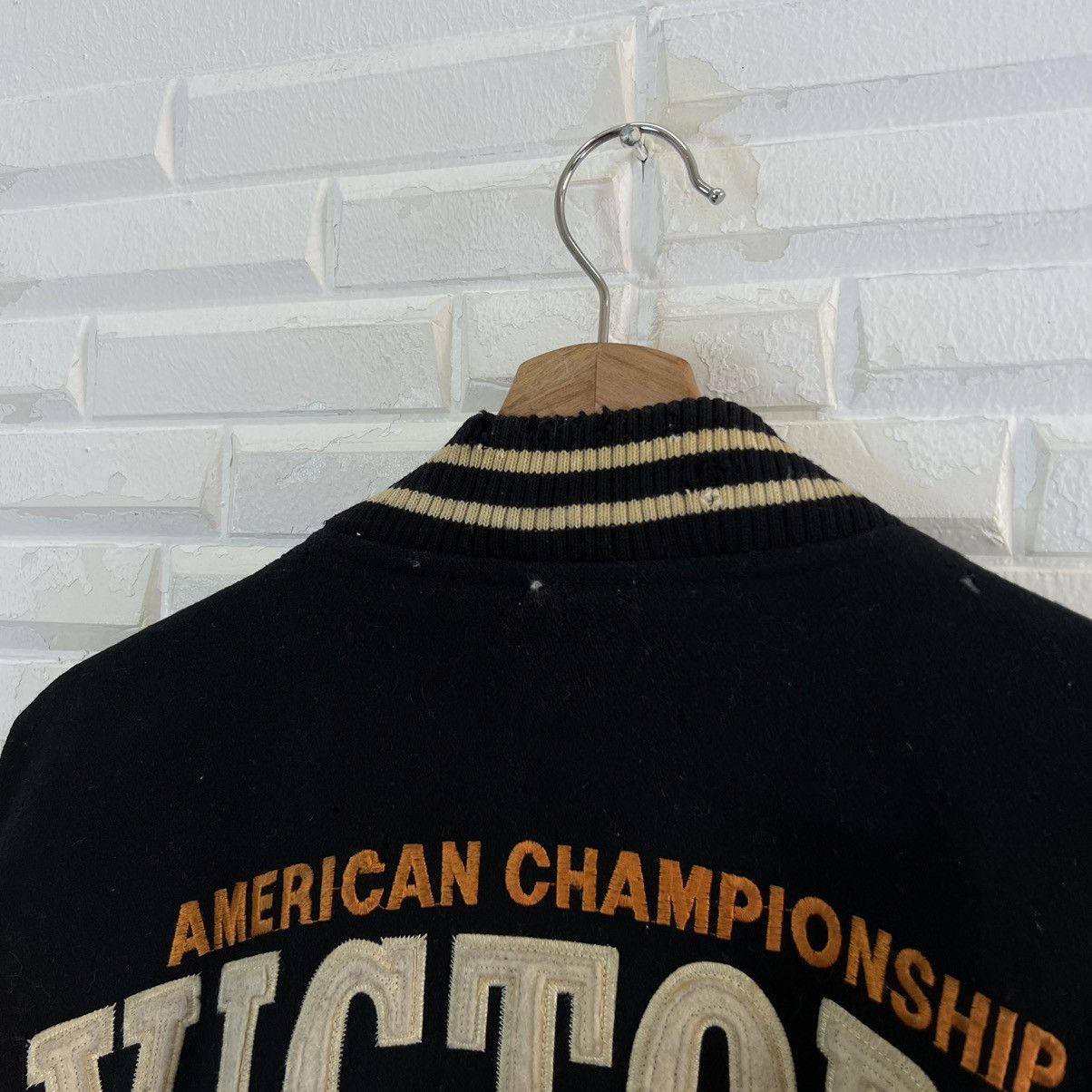 Japanese Brand VARSITY JACKET SCENE VICTORY BIG LOGO LEATHER HANDLING Size US L / EU 52-54 / 3 - 12 Thumbnail