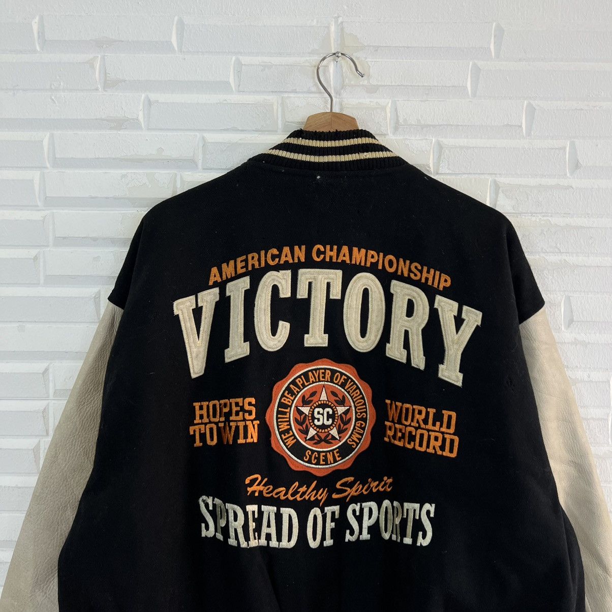 Japanese Brand VARSITY JACKET SCENE VICTORY BIG LOGO LEATHER HANDLING Size US L / EU 52-54 / 3 - 10 Thumbnail