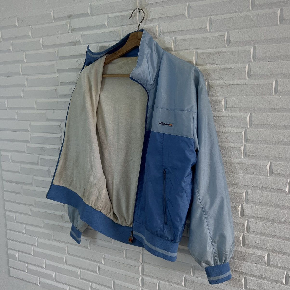 Ellesse VINTAGE ELLESSE LIGHT JACKET RARE COLOUR Size US M / EU 48-50 / 2 - 9 Thumbnail