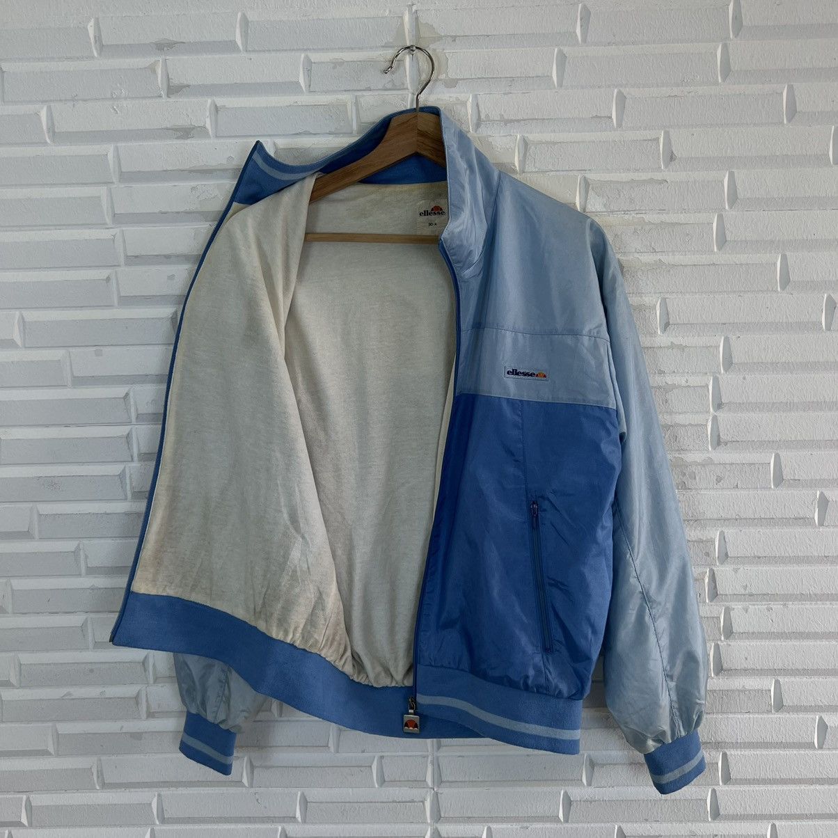 Ellesse VINTAGE ELLESSE LIGHT JACKET RARE COLOUR Size US M / EU 48-50 / 2 - 8 Thumbnail